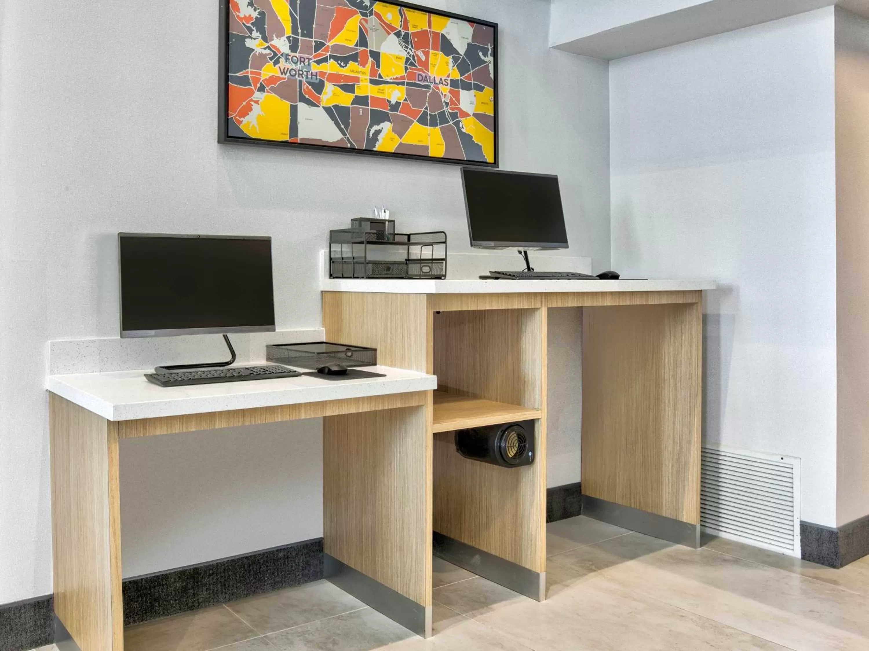 La Quinta by Wyndham Dallas - Las Colinas