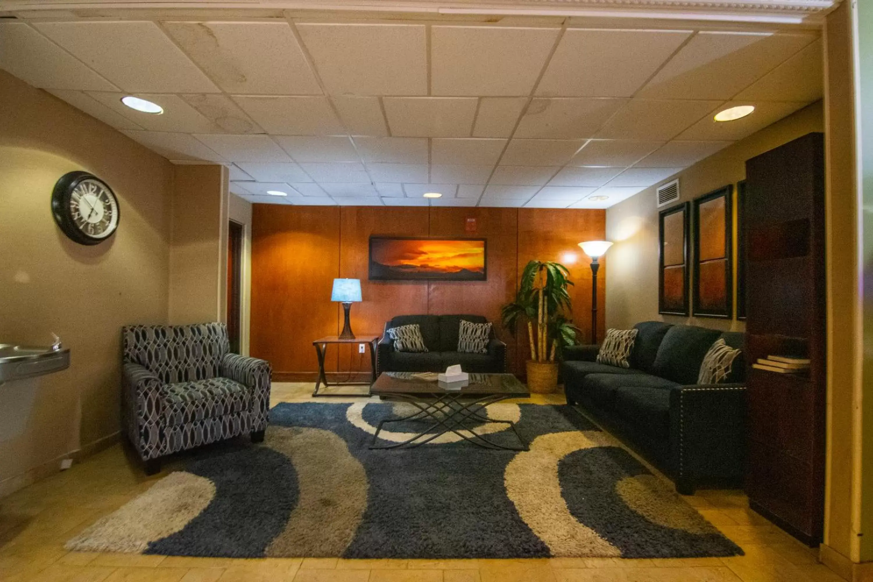 Property building, Lobby/Reception in Travelodge by Wyndham Pueblo