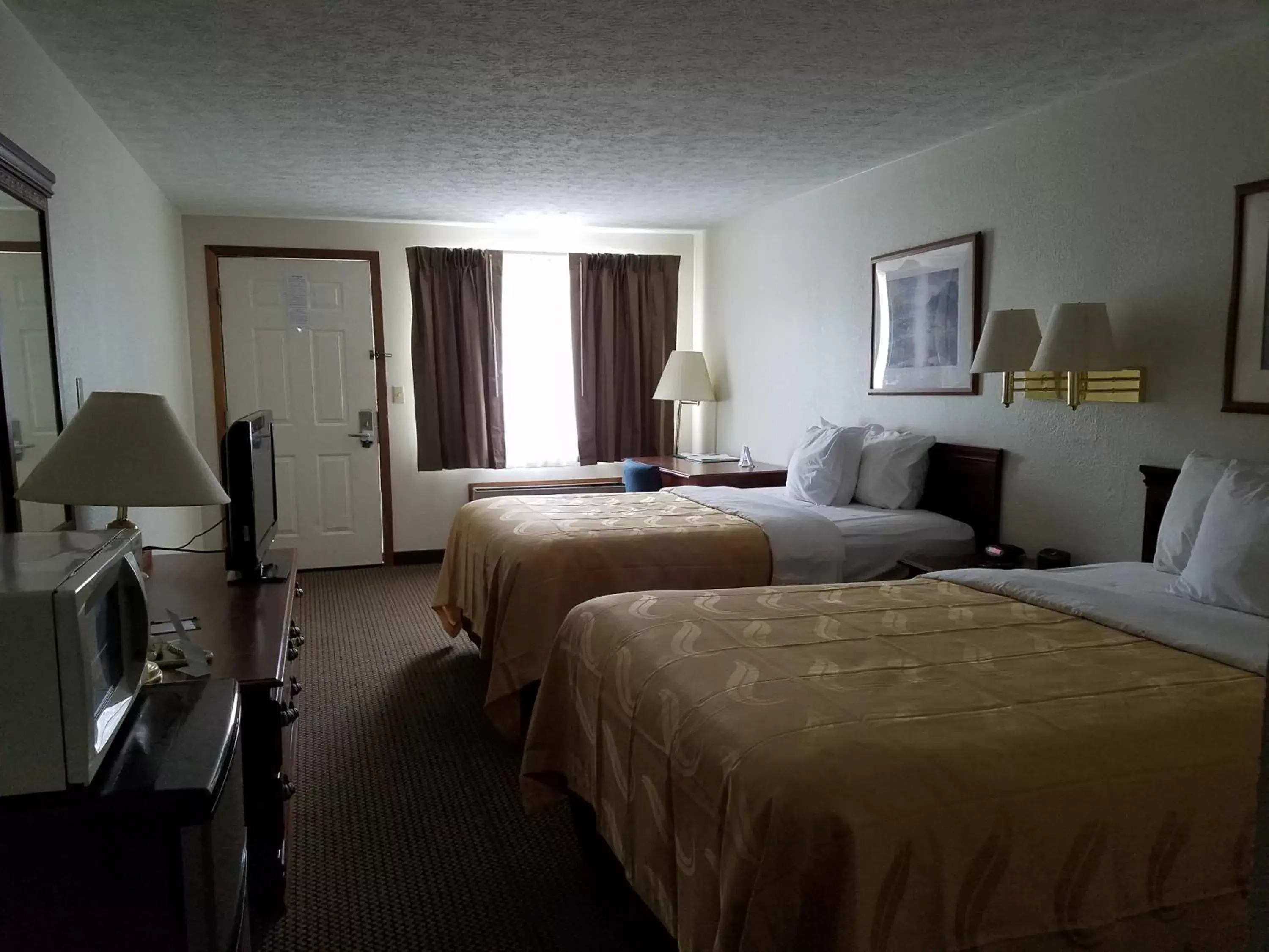 Bedroom, Bed in Quality Inn New River Gorge