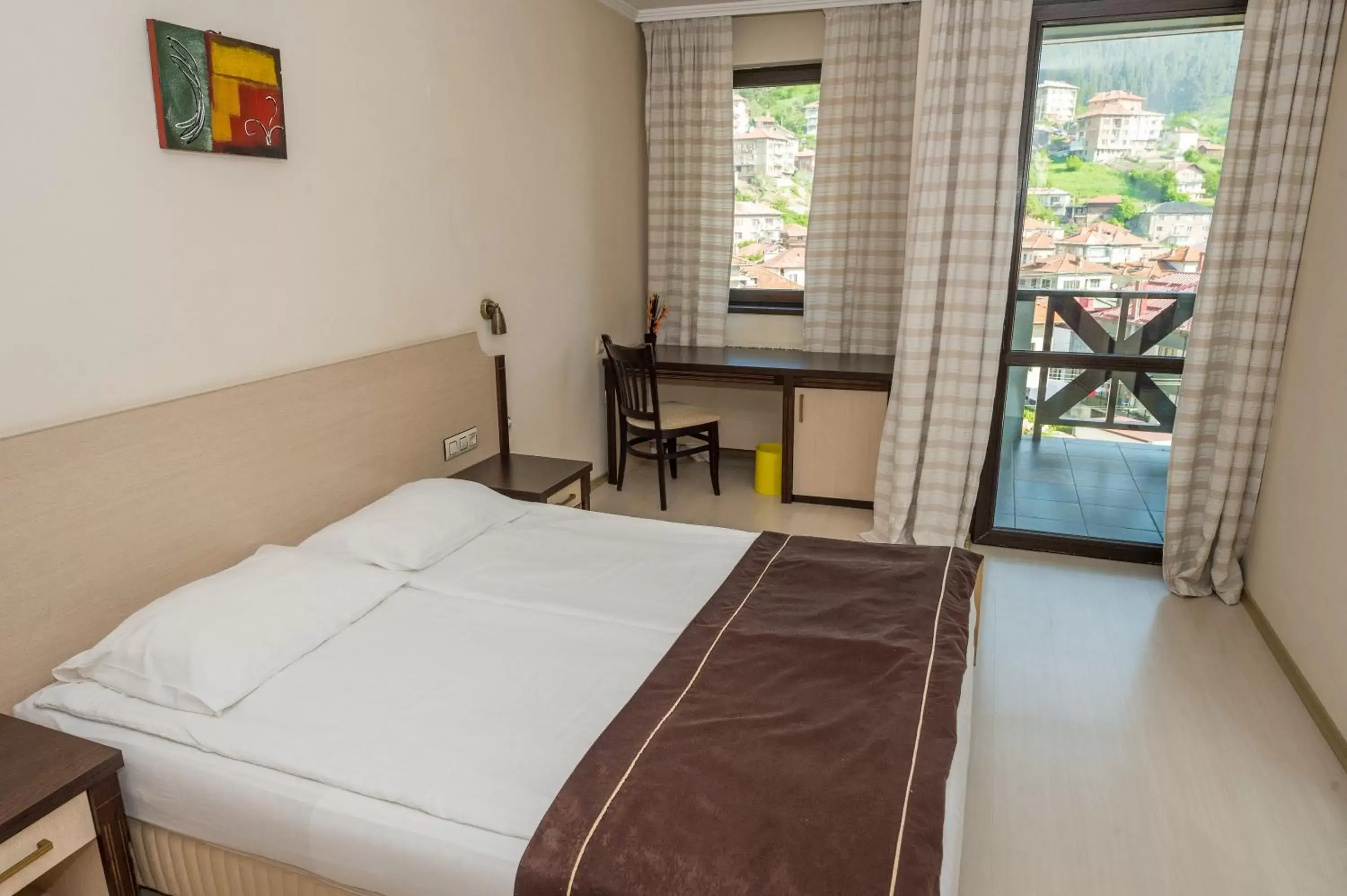 Bed in Rhodopi Home Hotel Chepelare - Half board