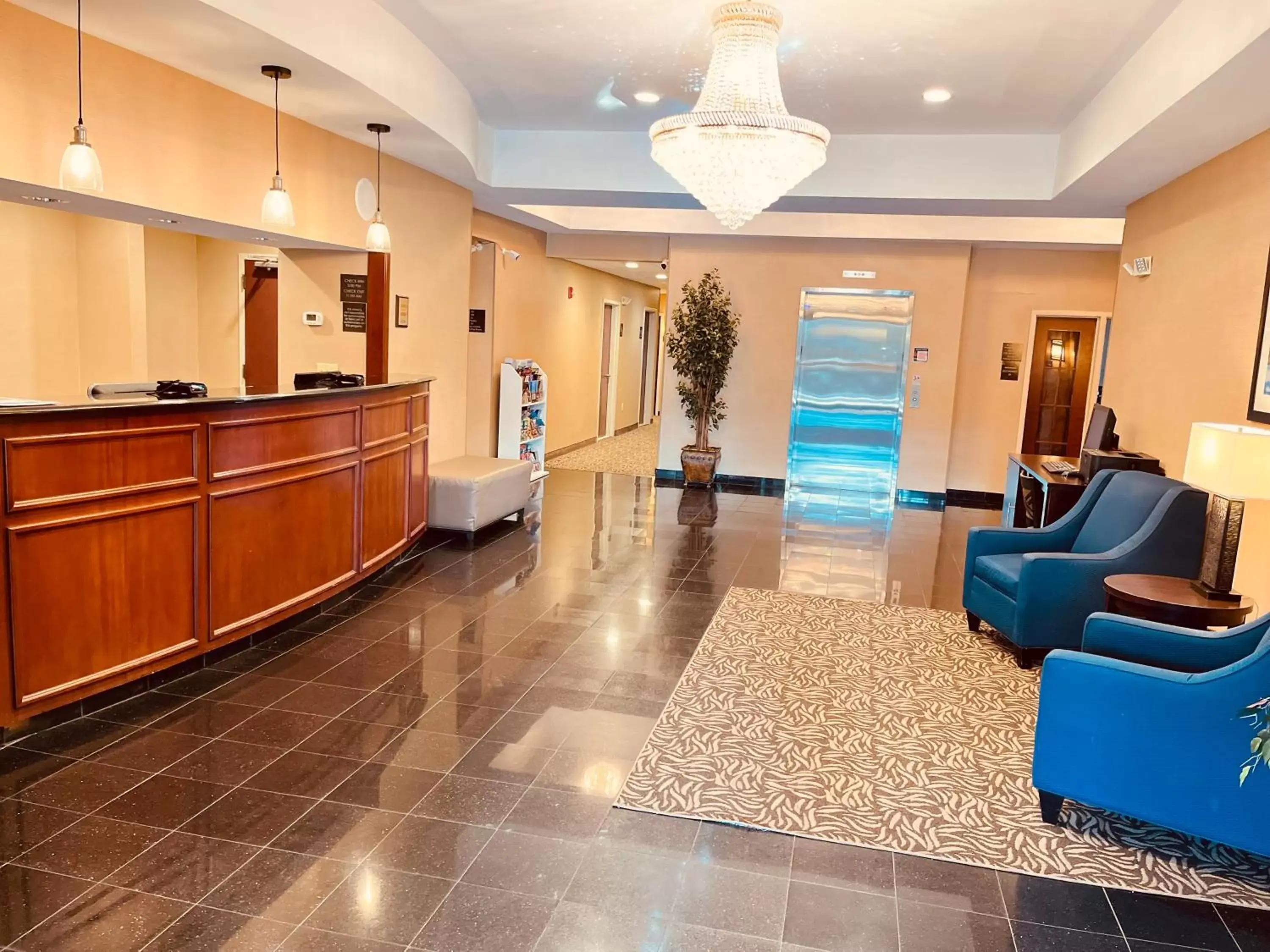 Lobby or reception, Lobby/Reception in Comfort Suites Mahwah - Paramus