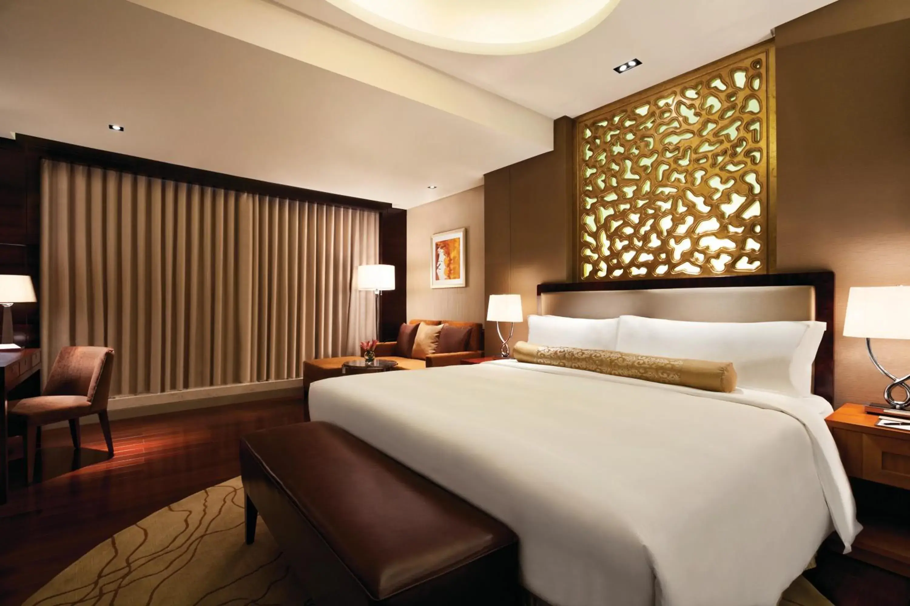 Bed in Kempinski Hotel Taiyuan