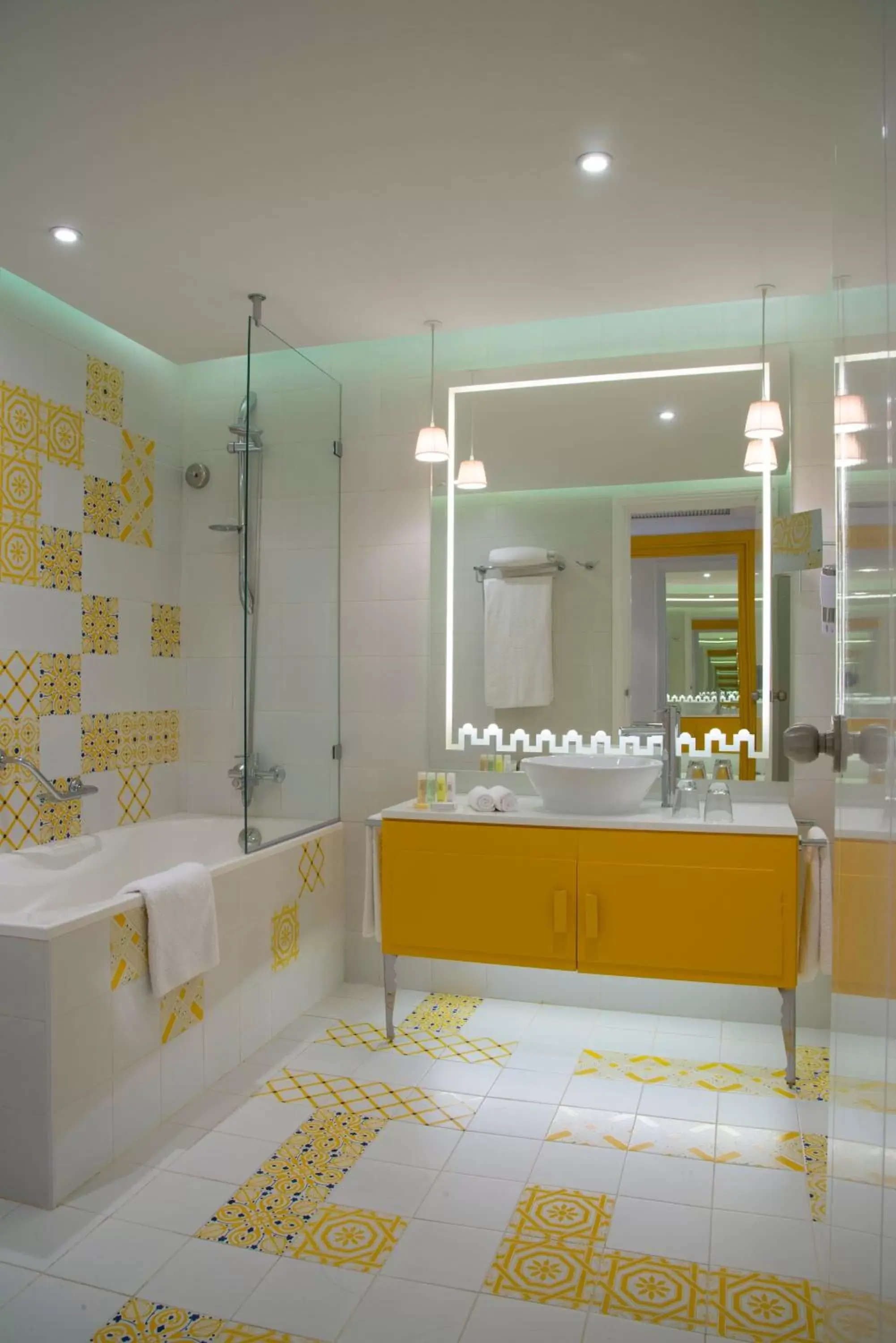 Shower, Bathroom in Radisson Blu Resort & Thalasso Hammamet
