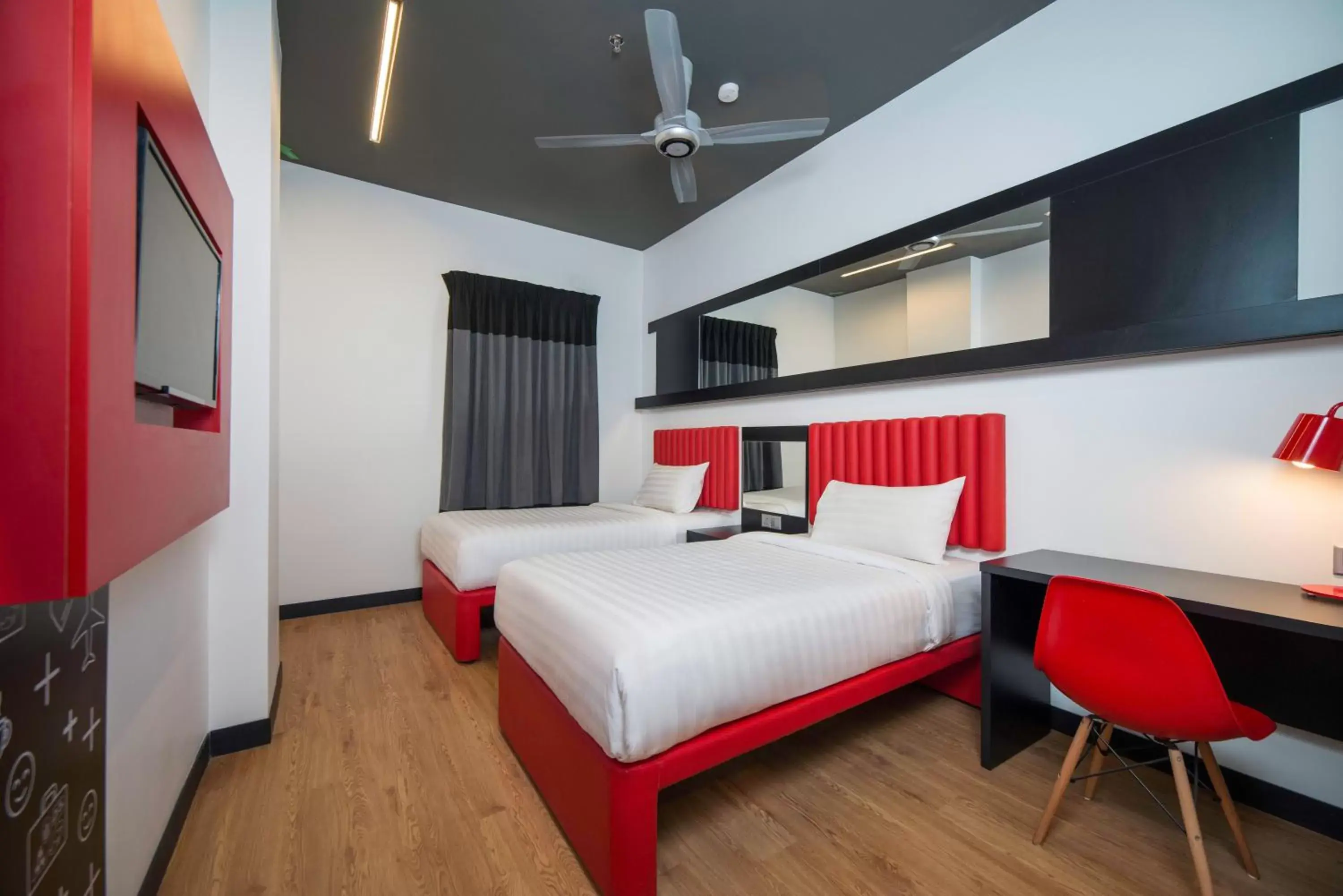 Bed in Tune Hotel KLIA-KLIA2, Airport Transit Hotel