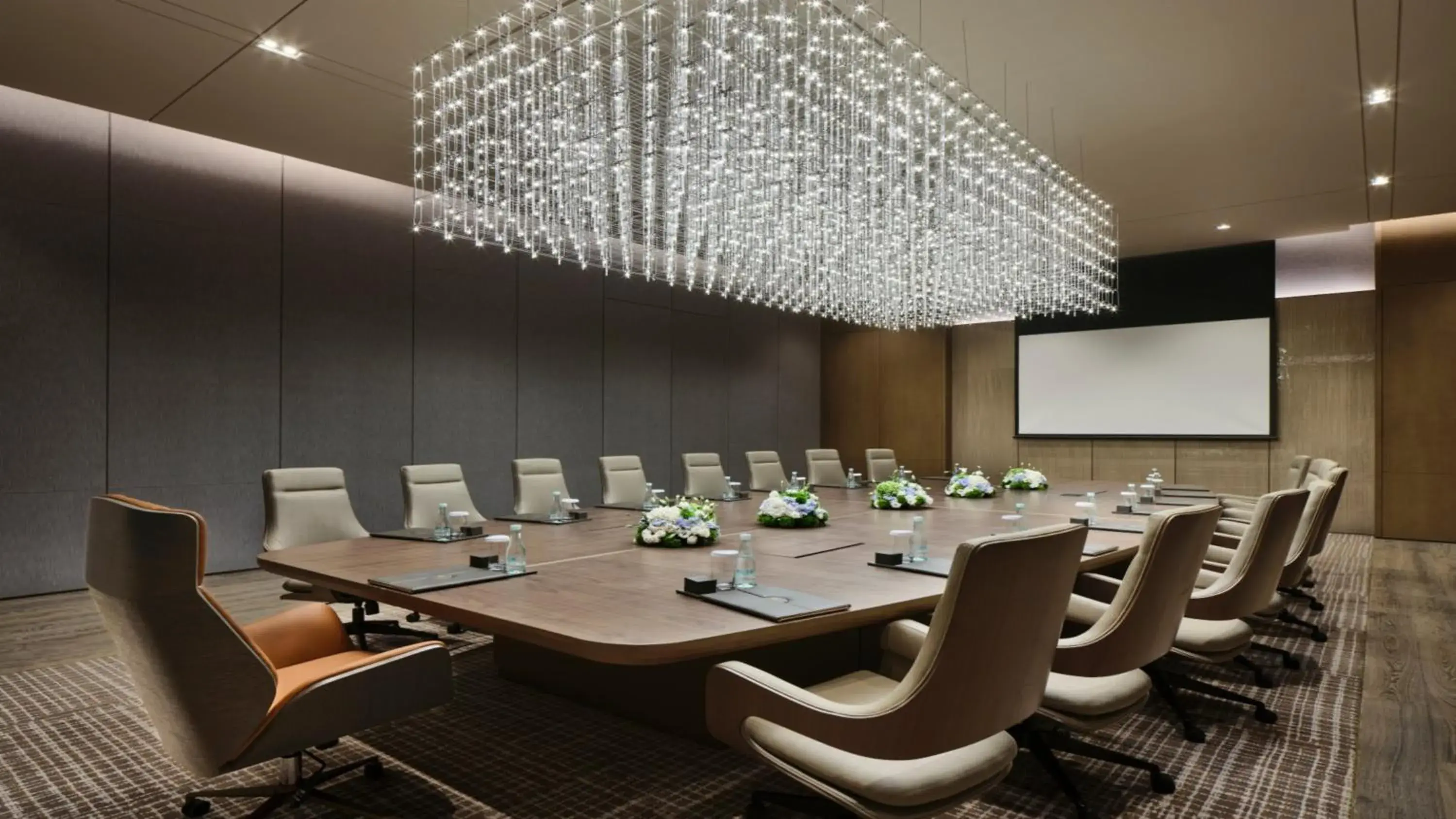 Meeting/conference room in InterContinental Xi'an North, an IHG Hotel