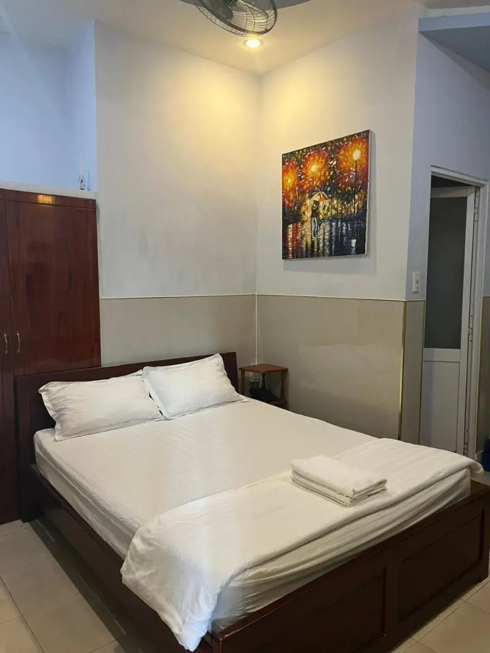 Photo of the whole room, Bed in Kim Long Hotel Photo of the whole room, Bed in Kim Long Hotel