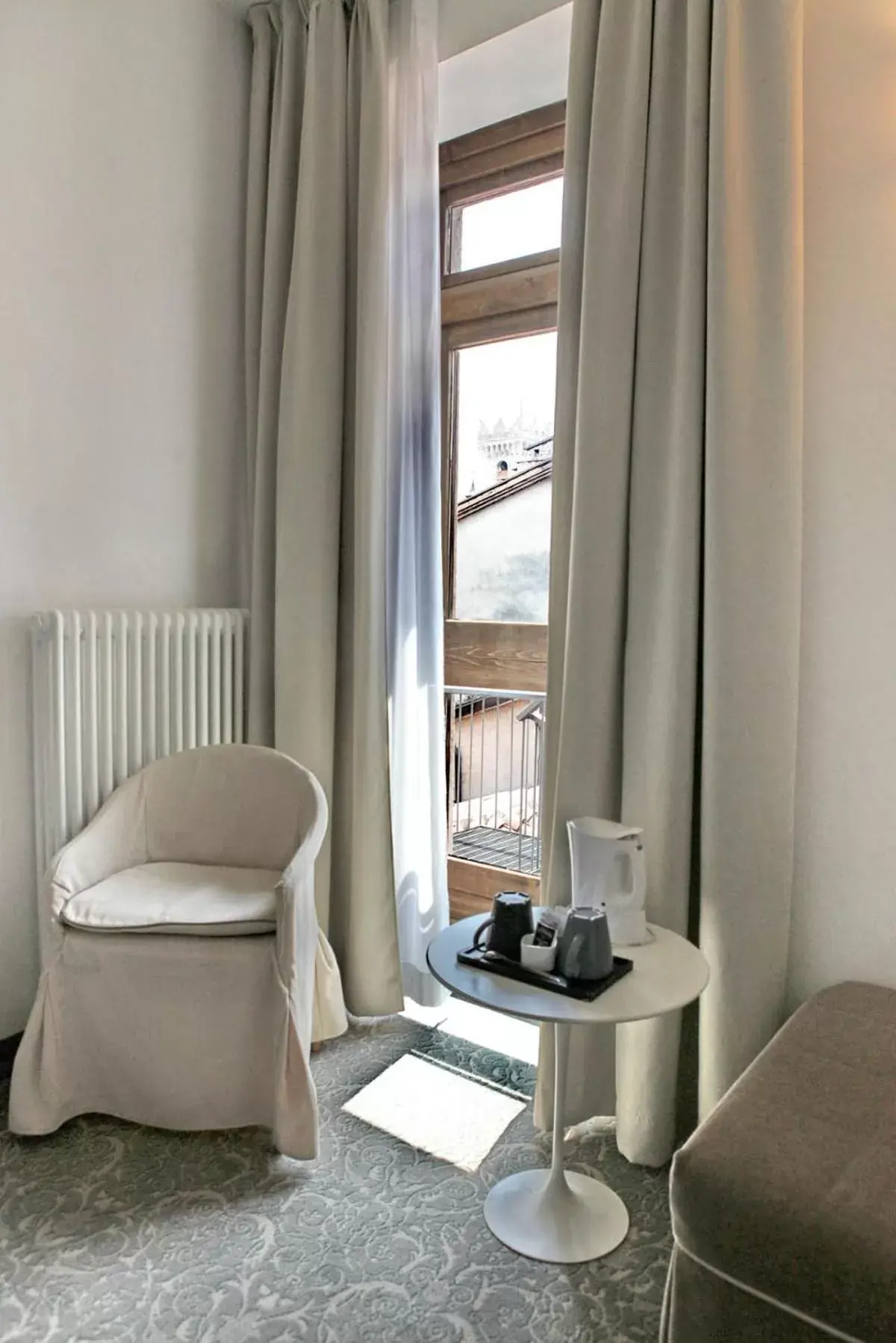 Balcony/Terrace, Seating Area in Albergo Accademia