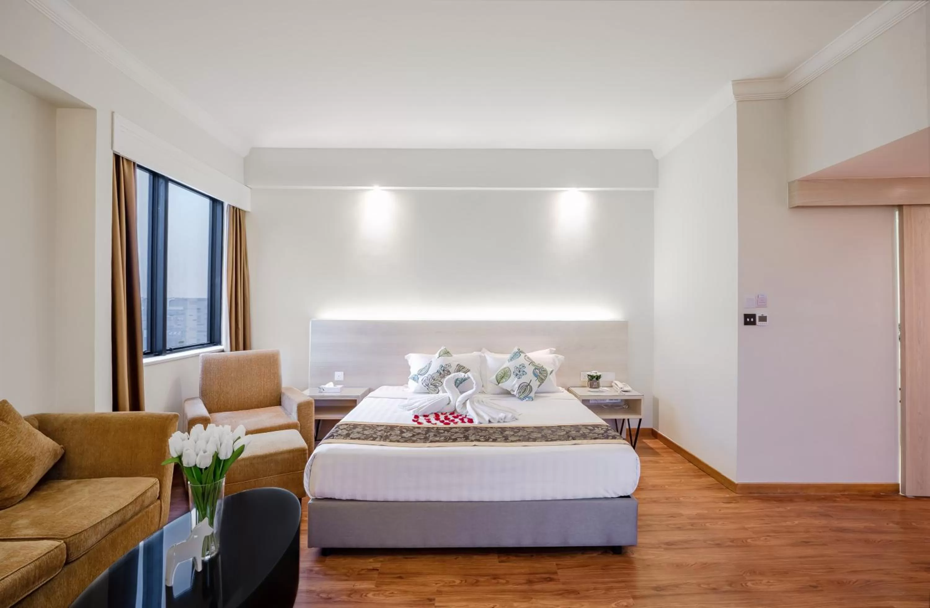 Bed in Crystal Crown Hotel JB