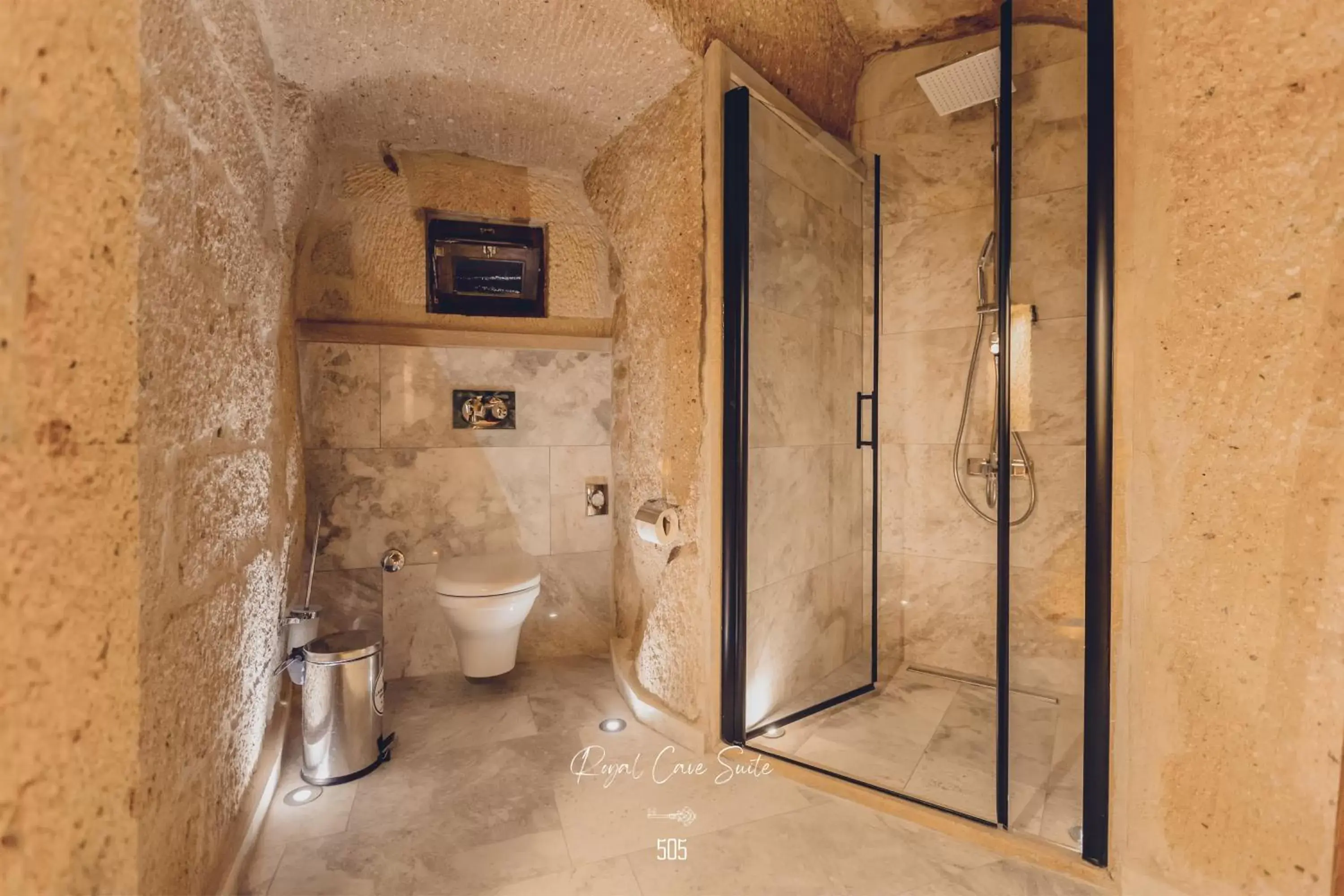 Shower, Bathroom in Nino Cave Suites