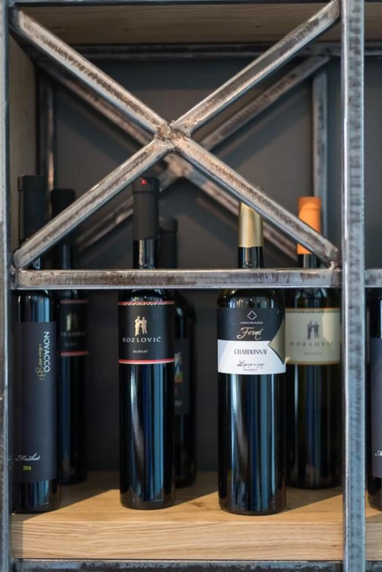 Restaurant/places to eat in Hotel Galija