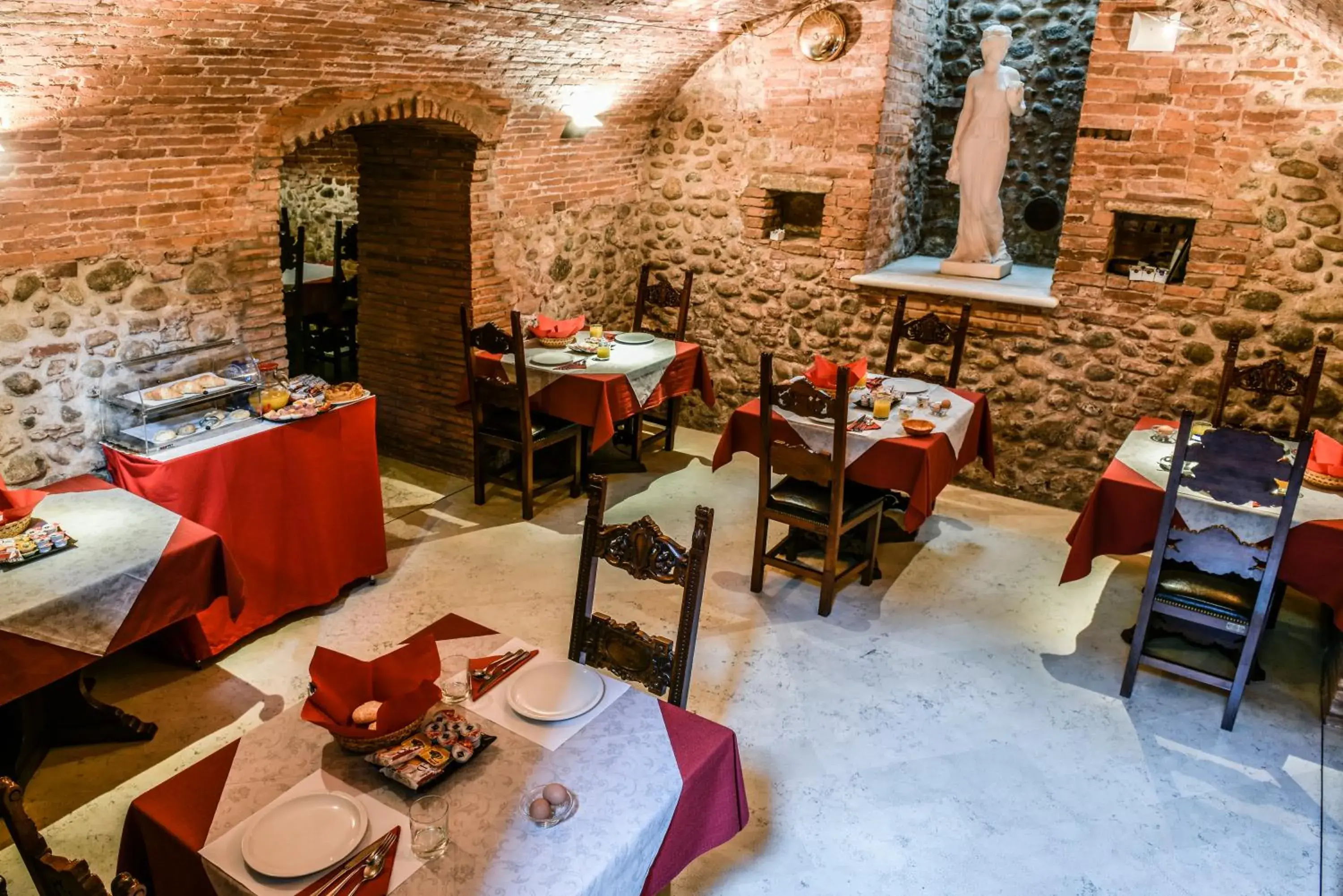 Restaurant/Places to Eat in Aparthotel ANTICO SAN ZENO centro storico