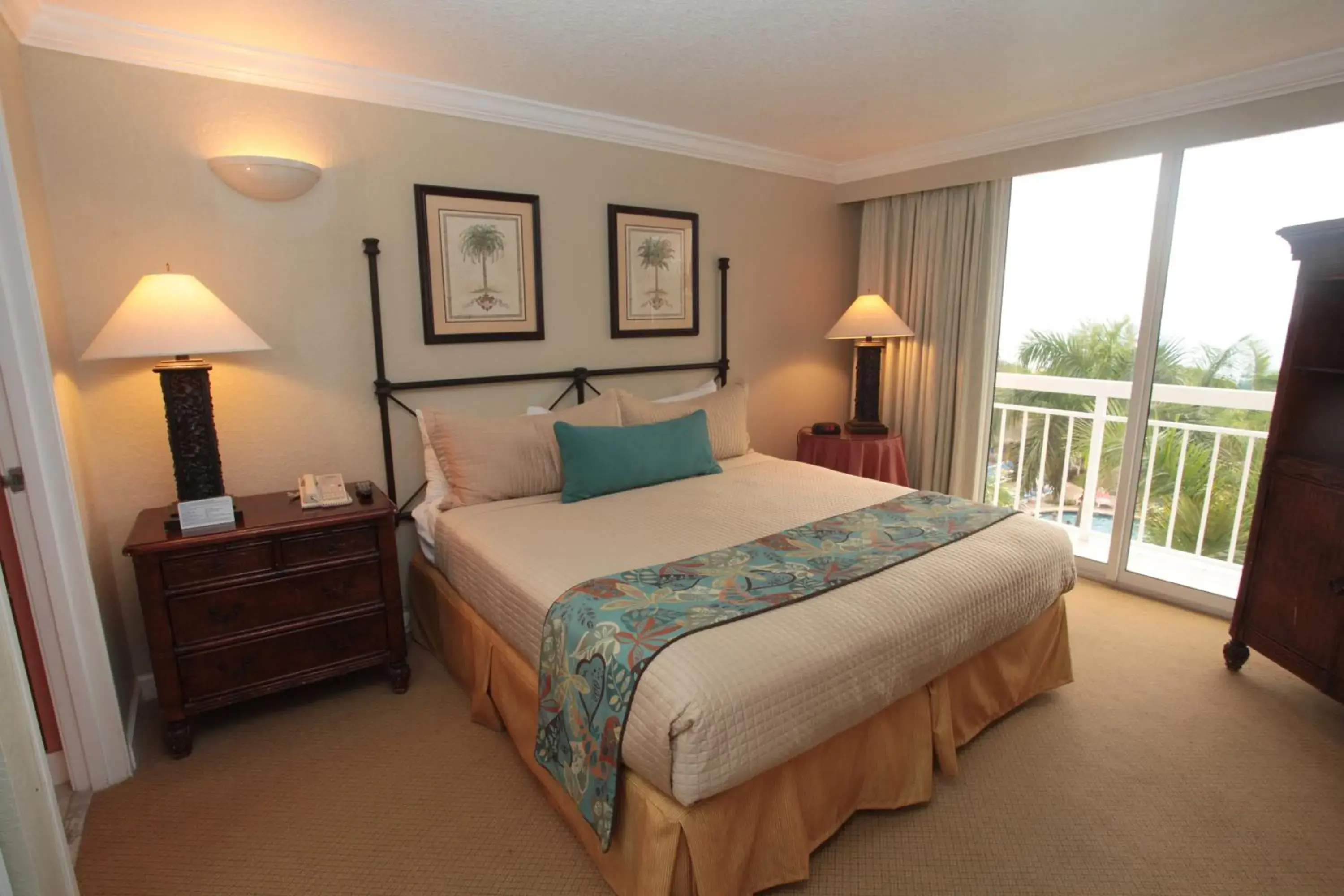 Patio, Bed in Palm Beach Shores Resort and Vacation Villas