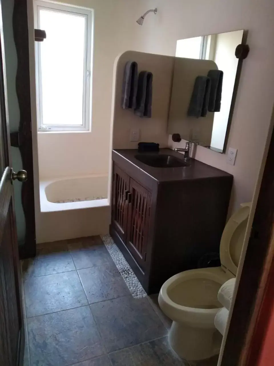 Bathroom in Ceiba Studios