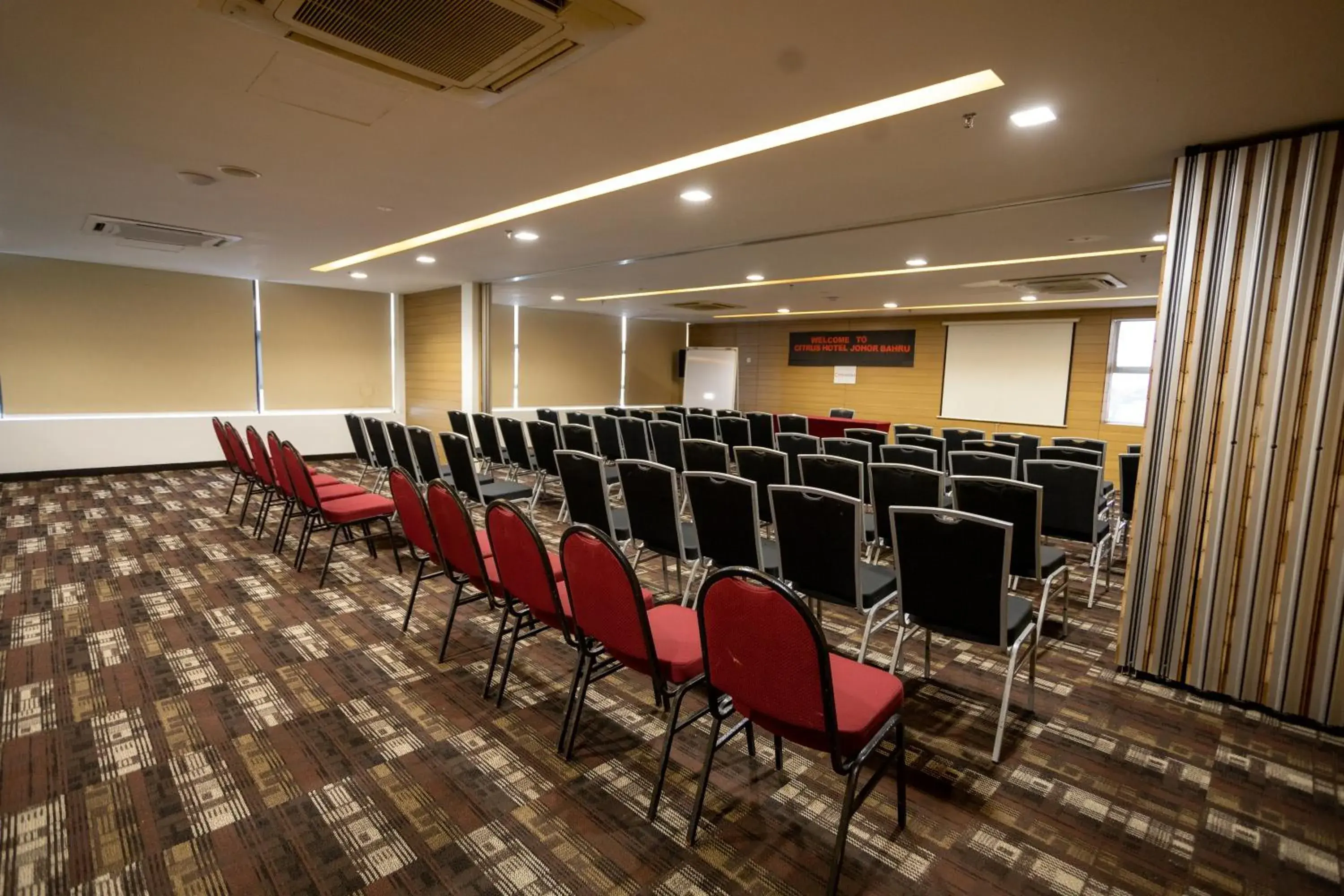 Meeting/conference room in Citrus Hotel Johor Bahru by Compass Hospitality