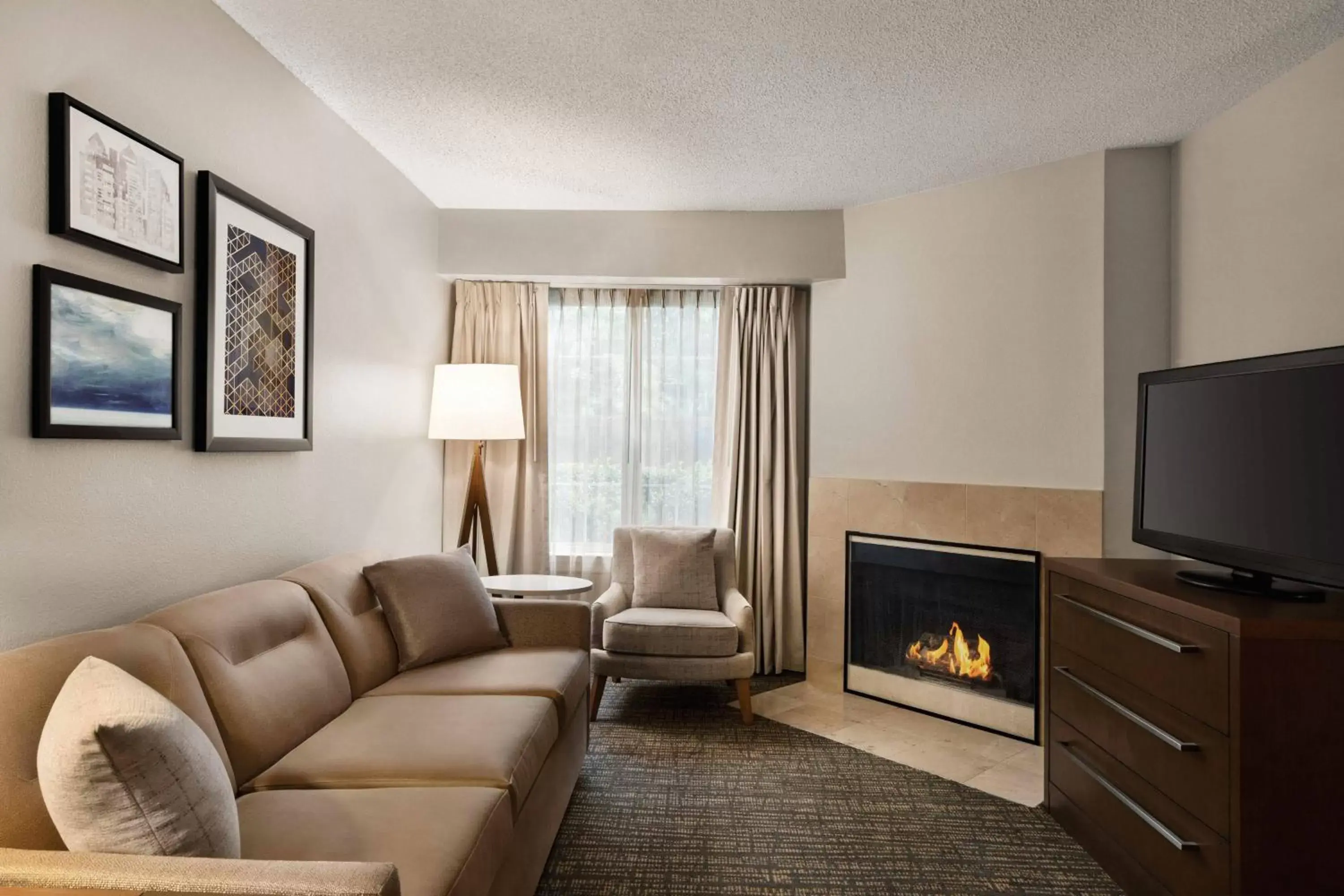 Living room, Seating Area in Residence Inn Atlanta Gwinnett Place