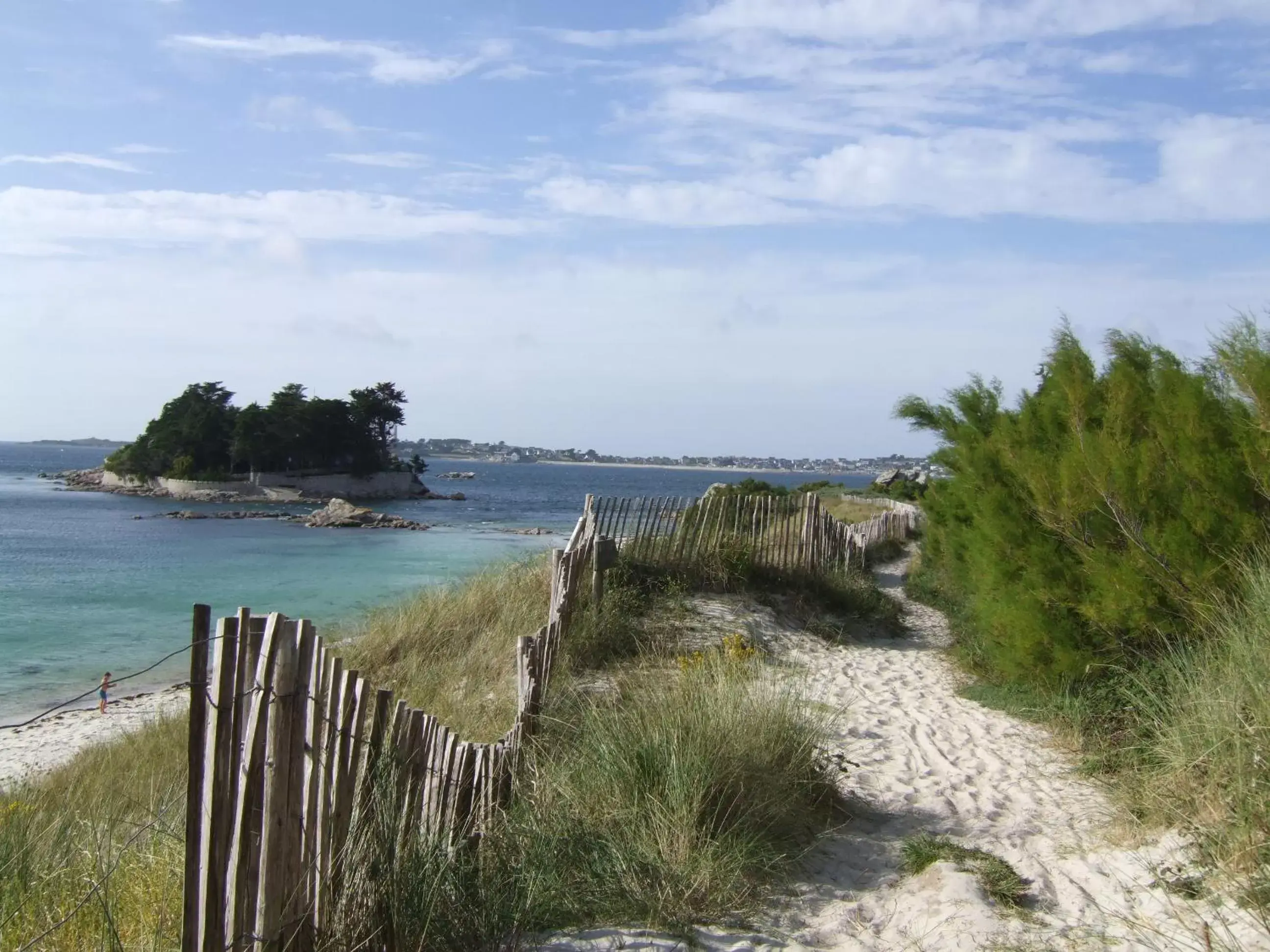 Nearby landmark, Beach in Hotel Le Temps De Vivre