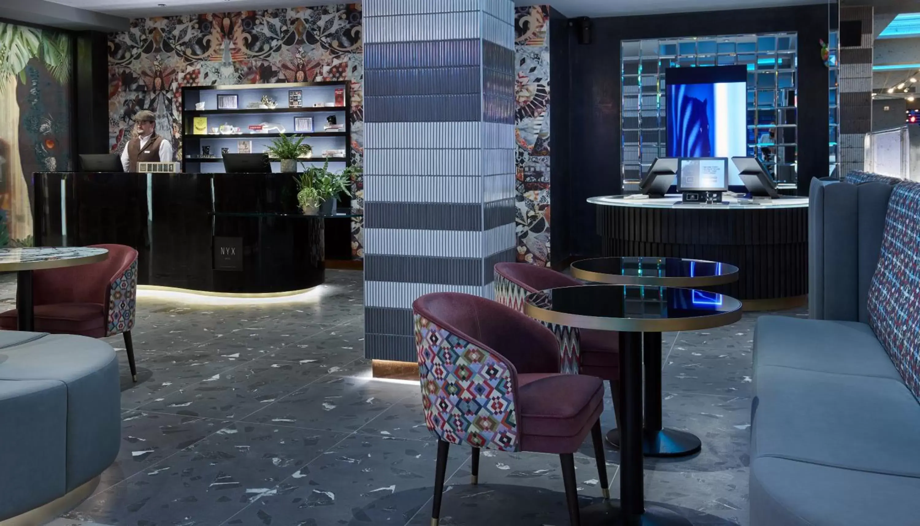 Lobby or reception, Lounge/Bar in NYX Hotel London Holborn by Leonardo Hotels