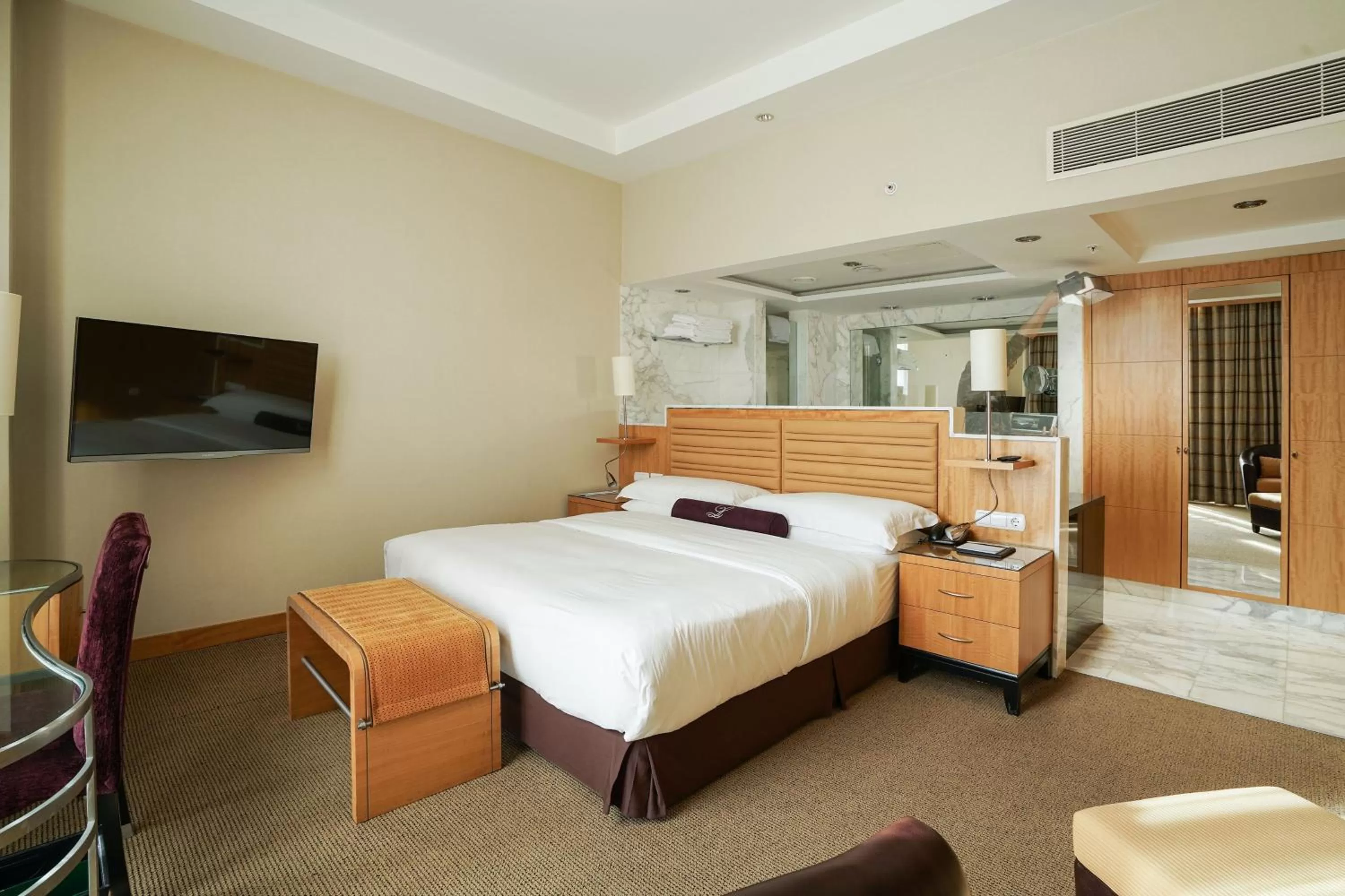 Bedroom, Bed in Lugal, a Luxury Collection Hotel, Ankara