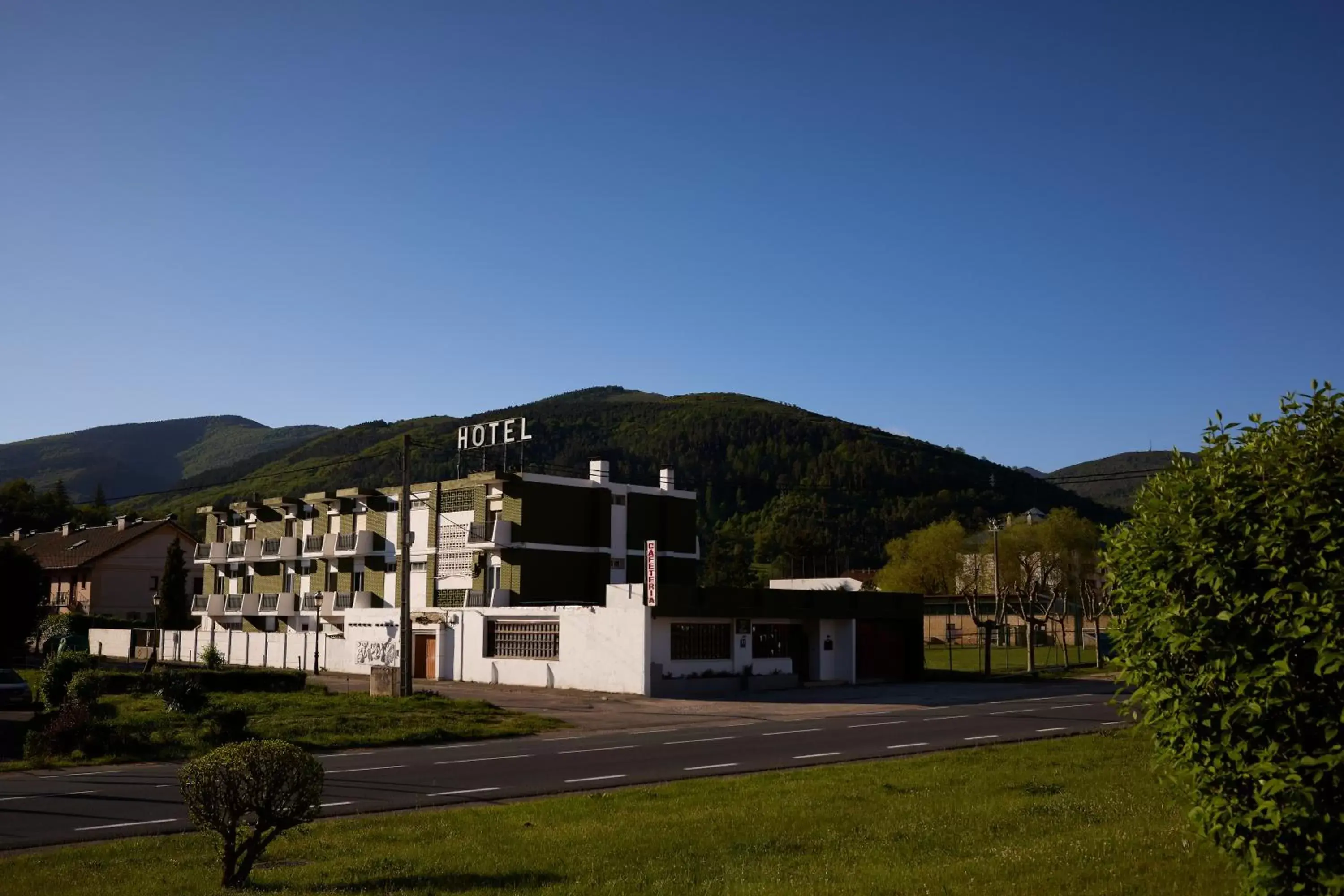 Off site, Property Building in Hotel del Trueno