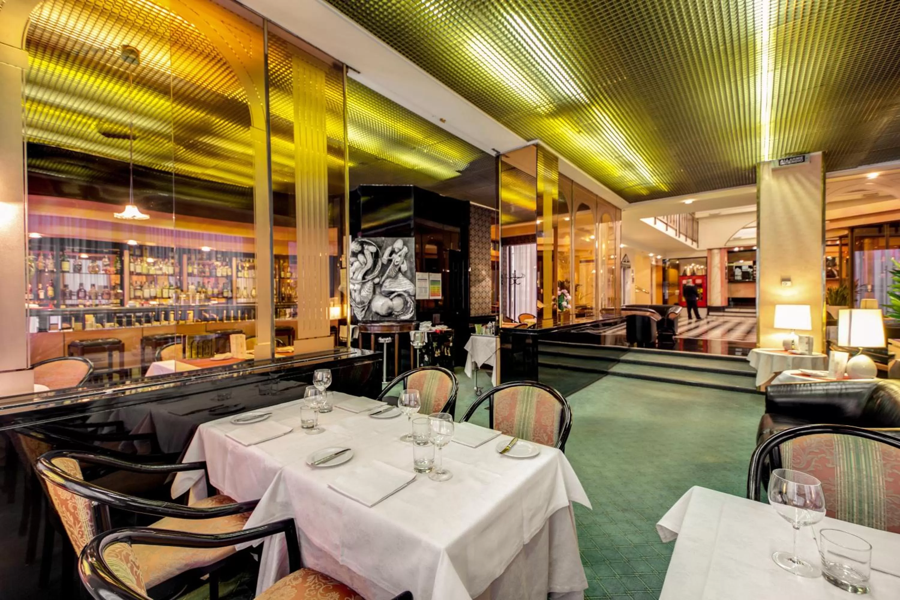 Restaurant/places to eat in Brunelleschi Hotel