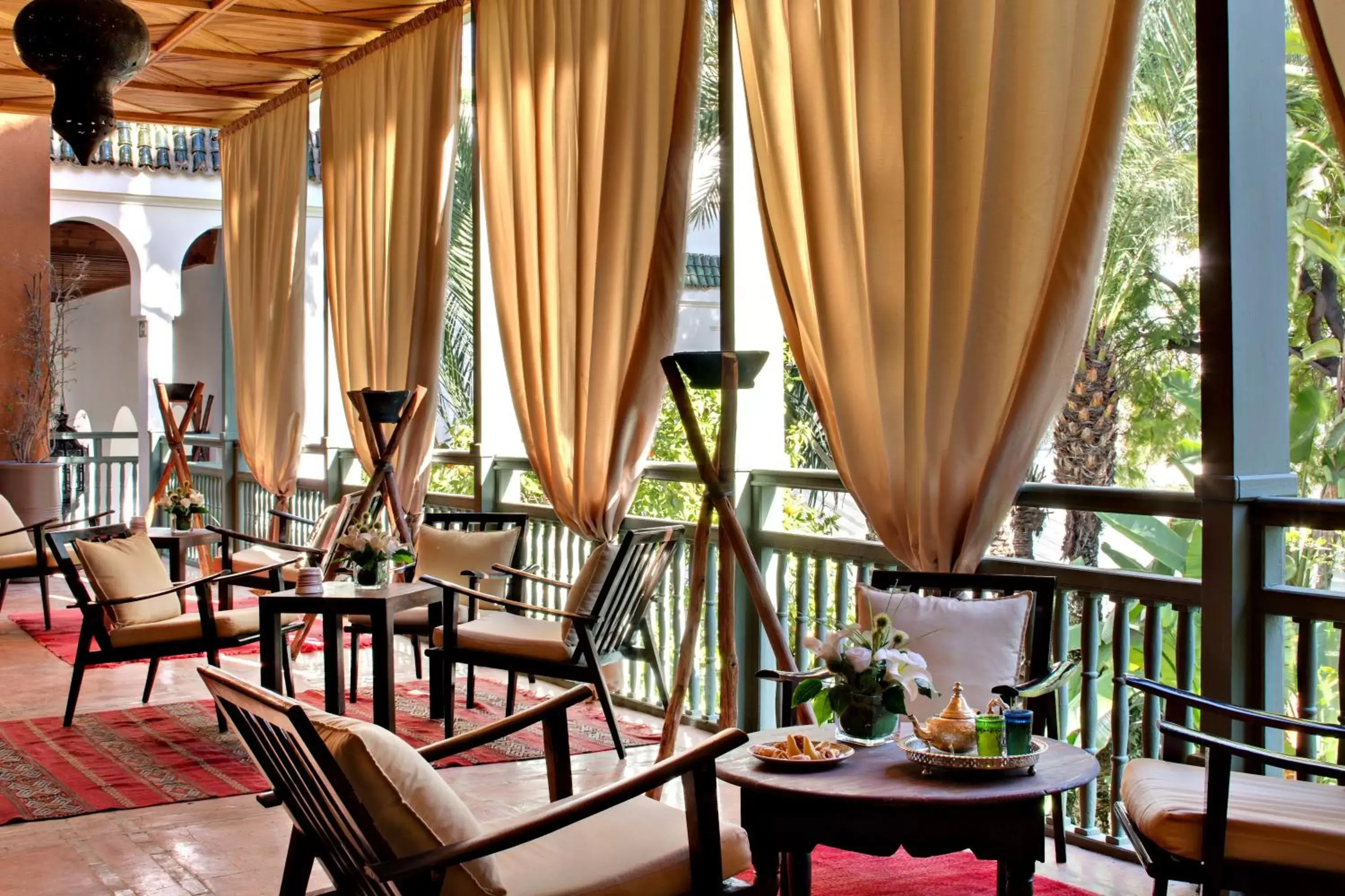 Balcony/Terrace, Restaurant/Places to Eat in Les Jardins De La Médina