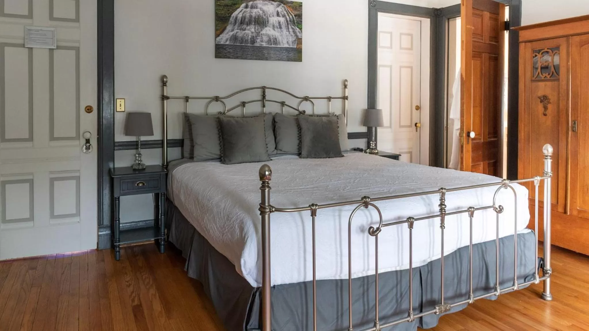 Bedroom, Bed in William Henry Miller Inn