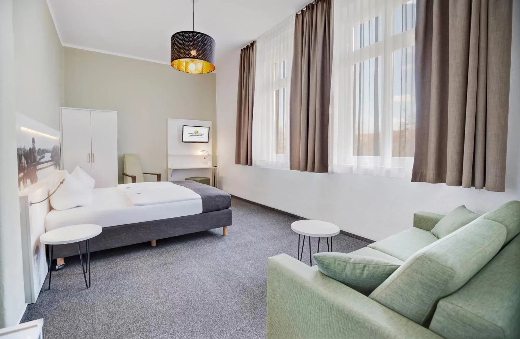 Photo of the whole room, Bed in Hotel am Schlosspark