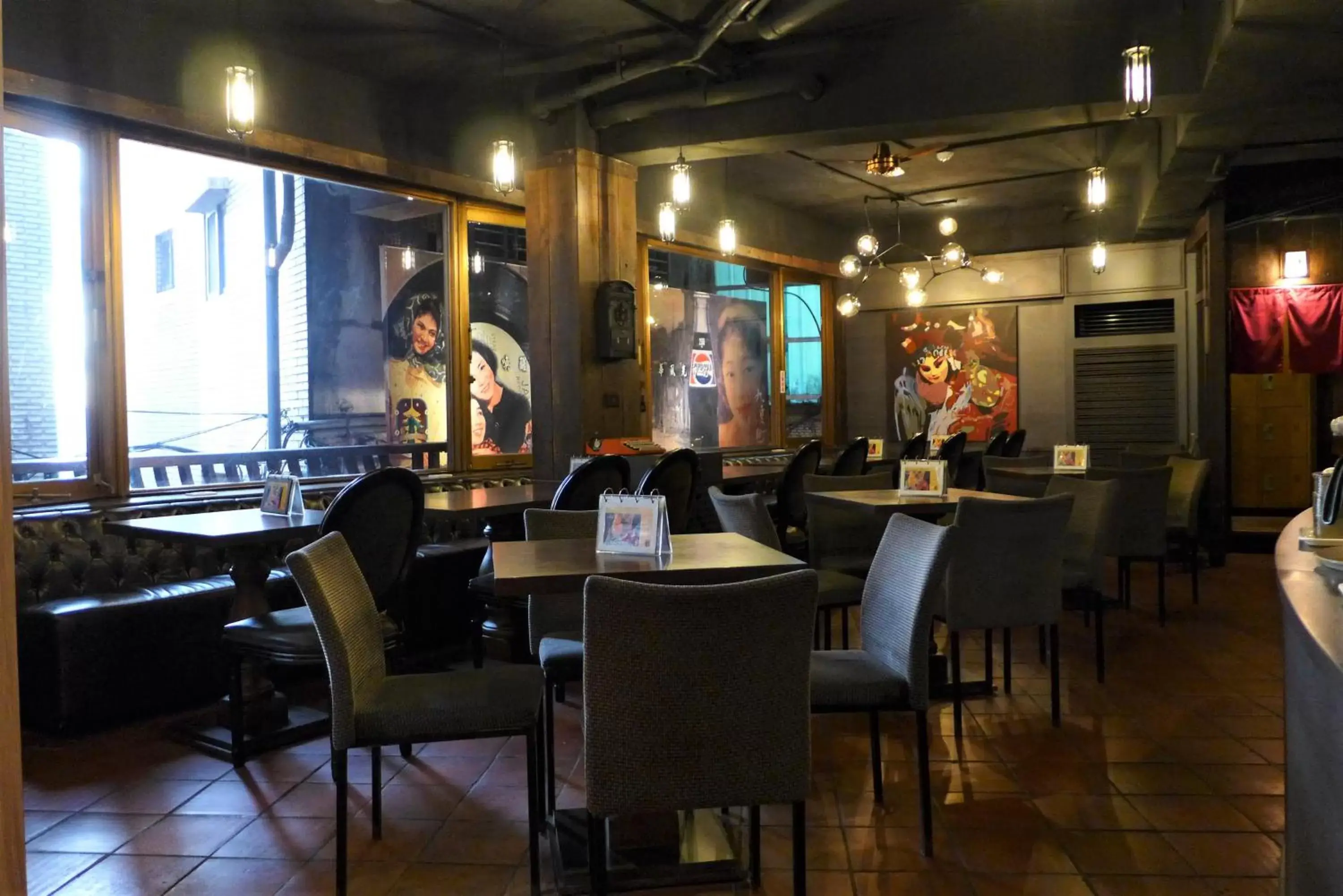 Restaurant/places to eat in Chiu Chunt Dint B&B Restaurant/places to eat in Chiu Chunt Dint B&B