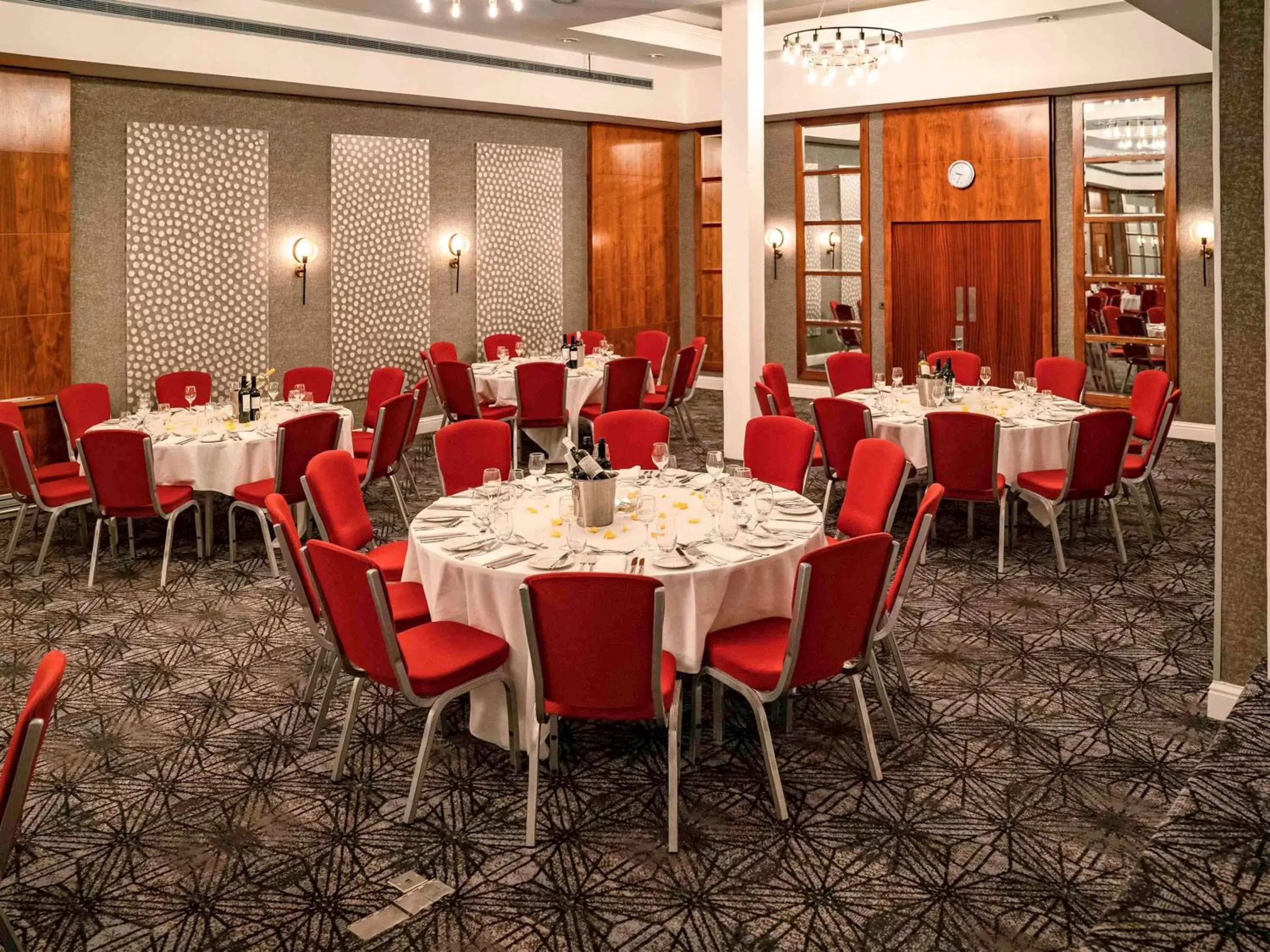 Other, Restaurant/Places to Eat in Mercure Nottingham City Centre Hotel