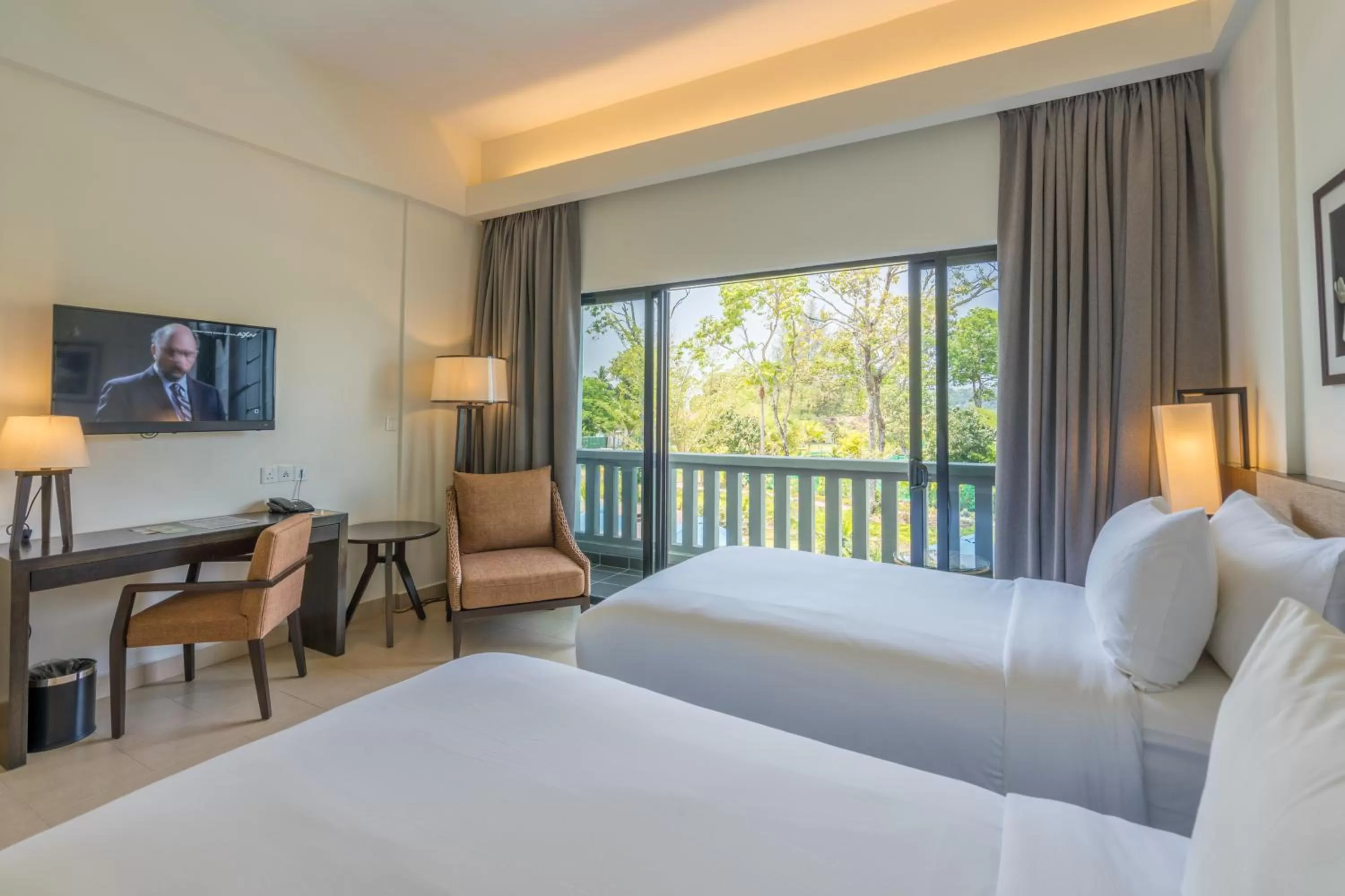 Bed in Camar Resort Langkawi