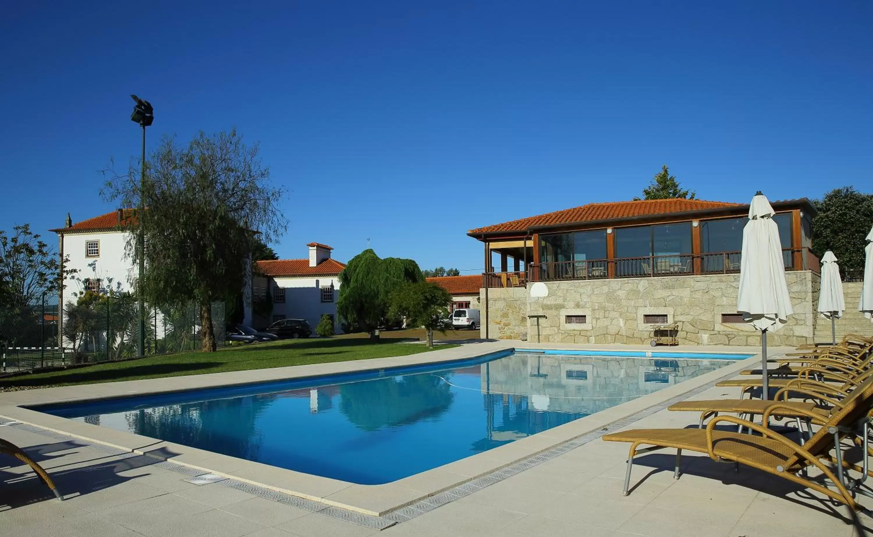 Property building, Swimming Pool in Hotel Rural Quinta de Sao Sebastiao