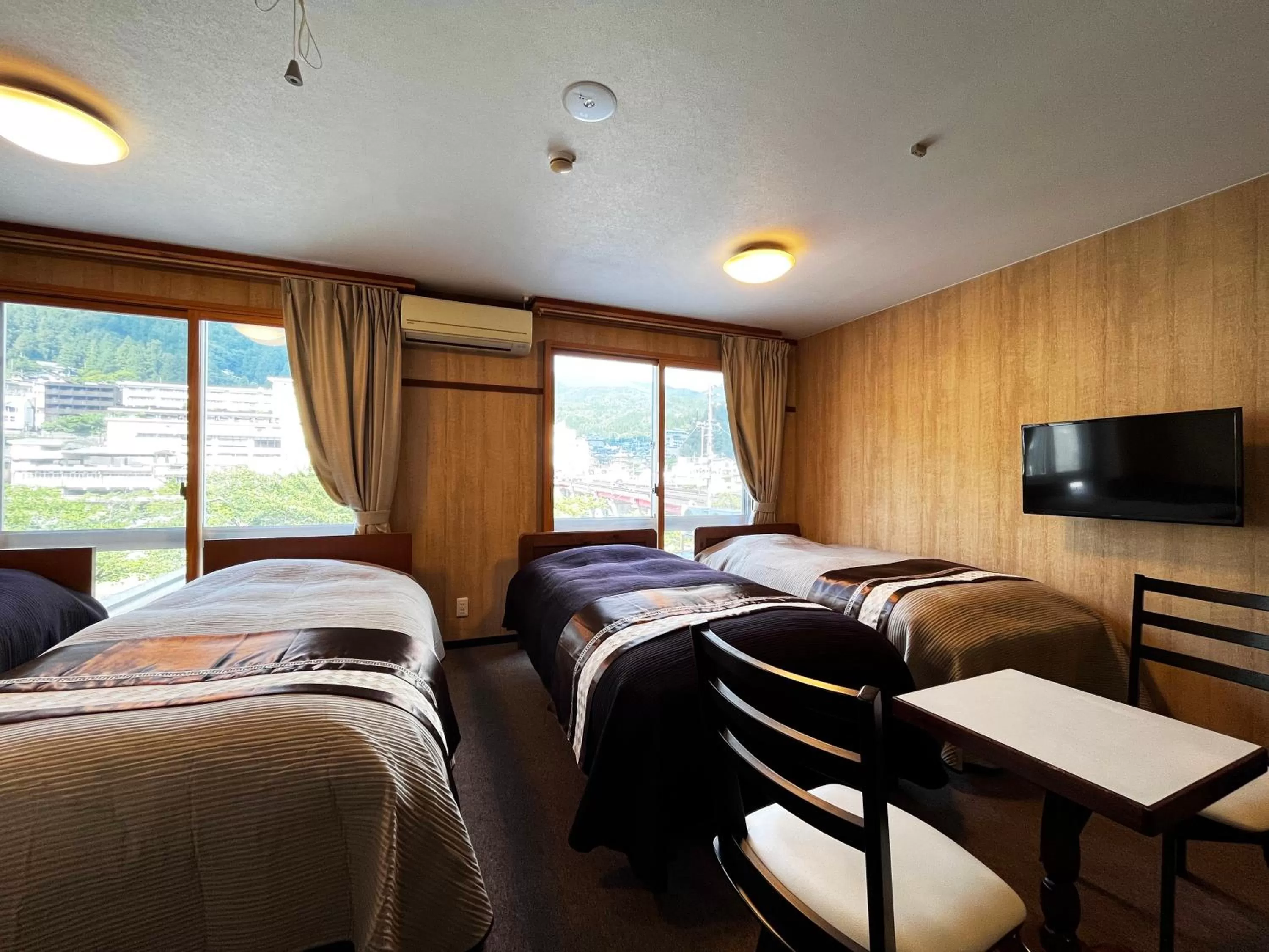 Bedroom, Bed in Fukiya