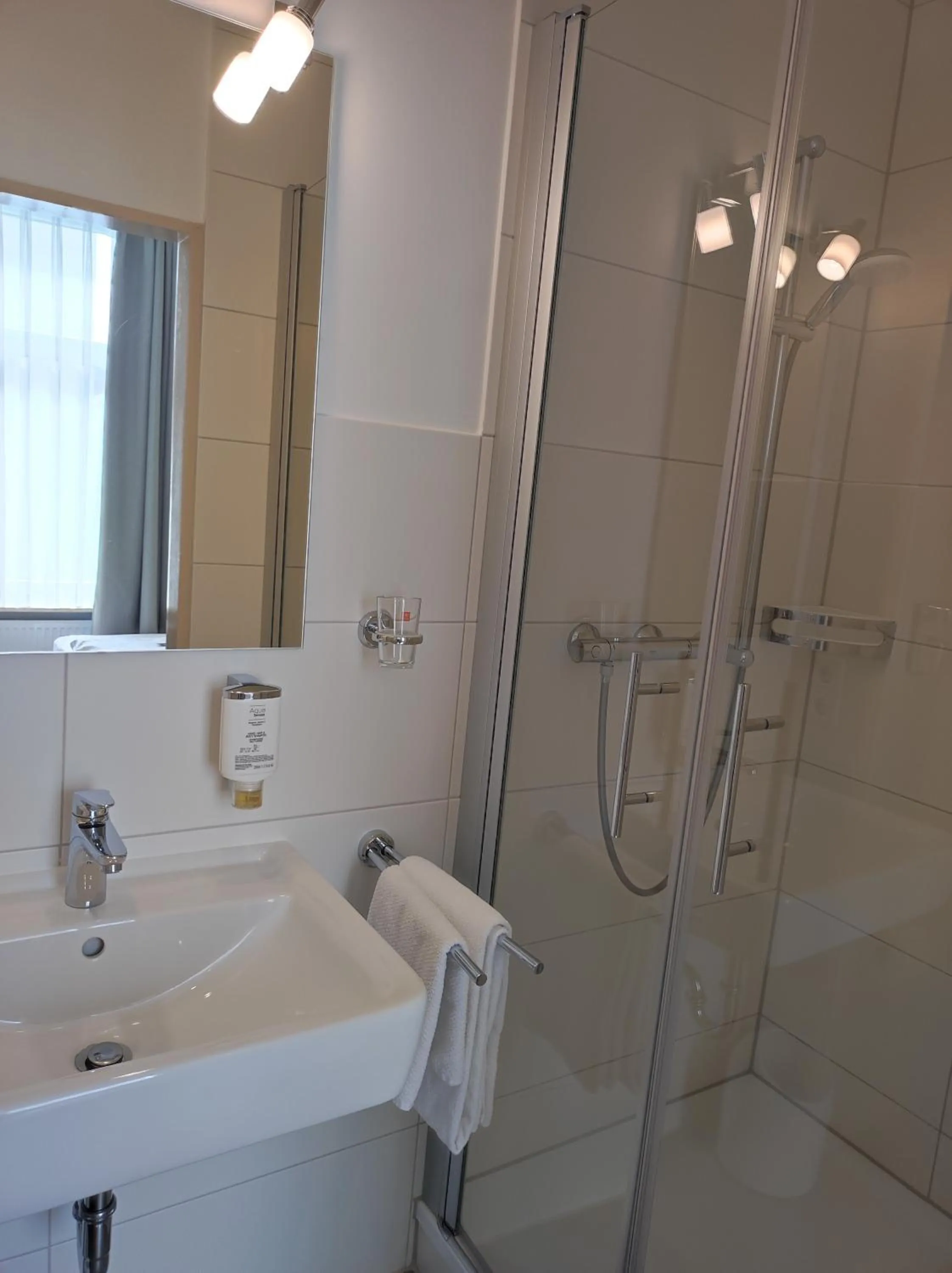 Bathroom in Nordsee Hotel Borkum