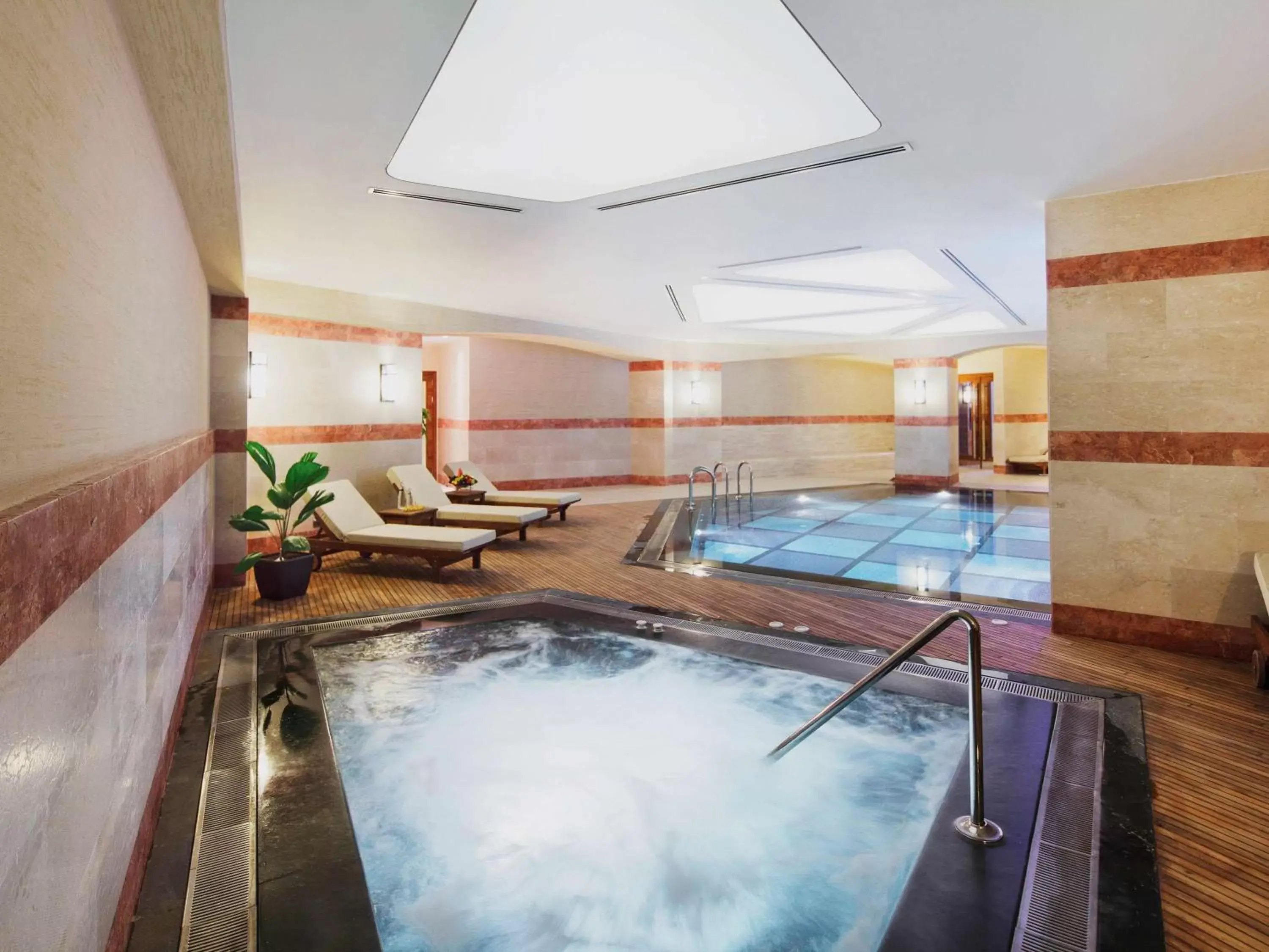 Spa and wellness centre/facilities, Swimming Pool in Movenpick Hotel Ankara