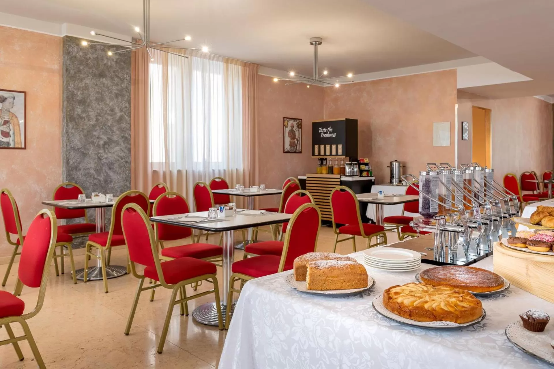 Restaurant/places to eat in Best Western Cavalieri Della Corona