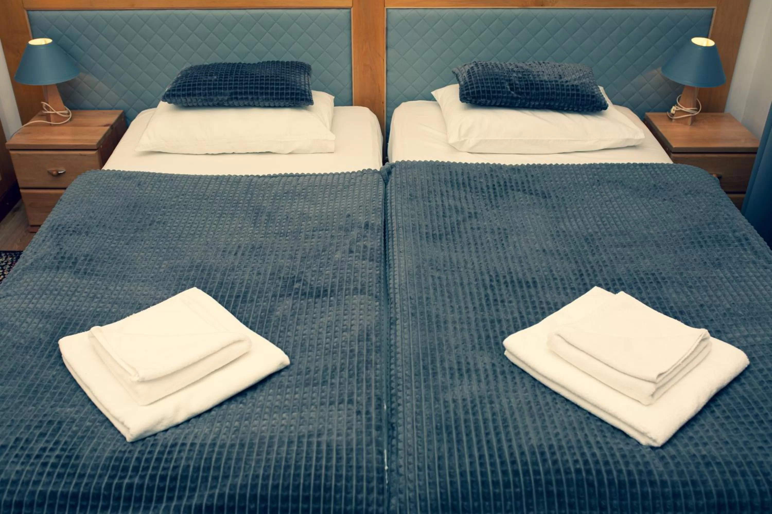 Bed in Gościniec Molo