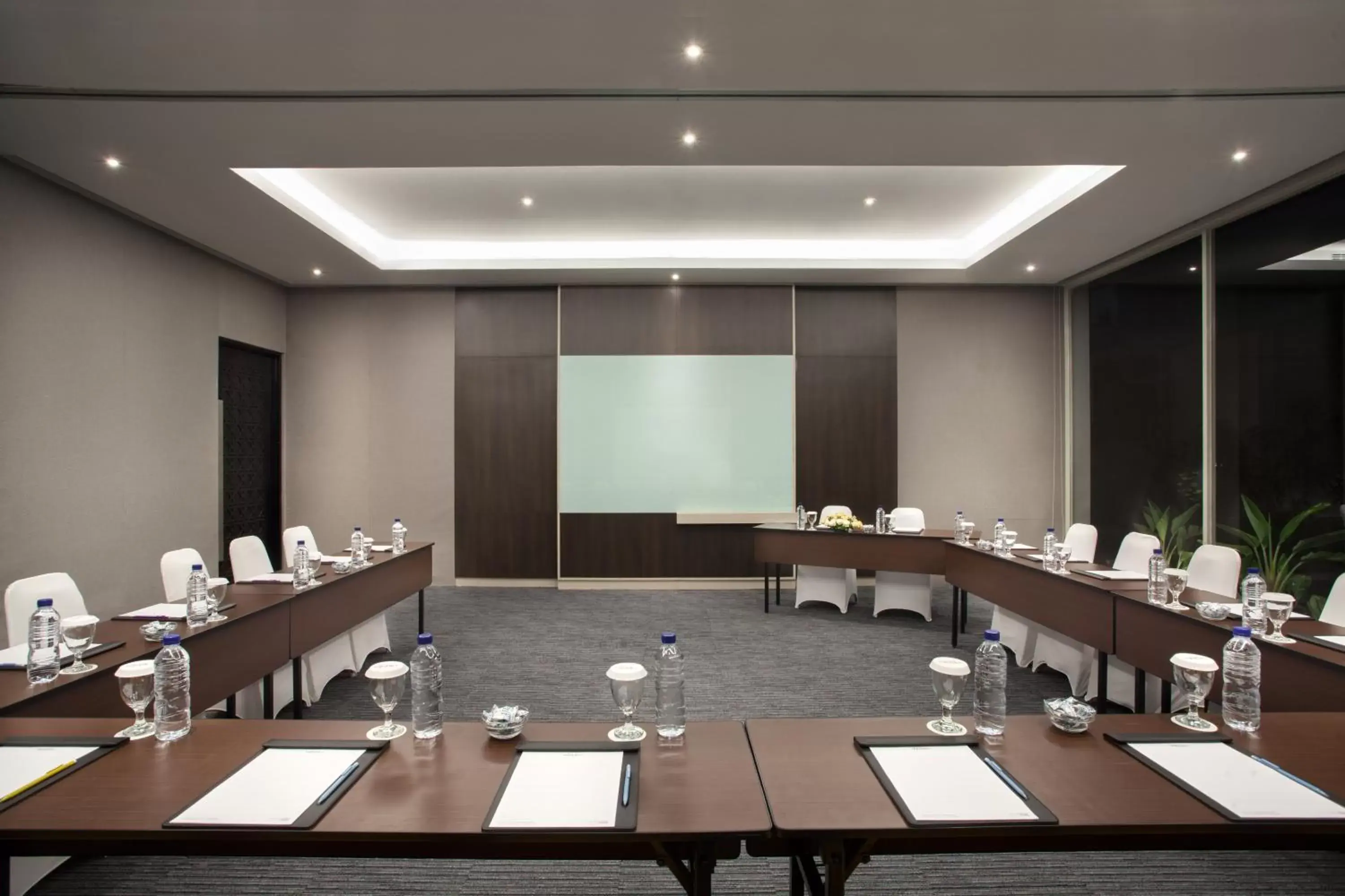 Meeting/conference room in Mercure Jakarta Cikini