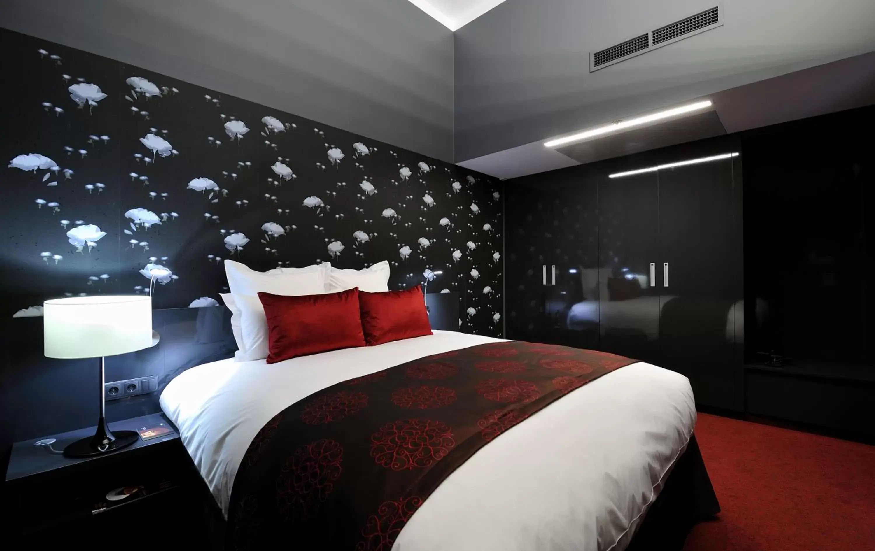 Superior Room with One Double Bed in Hotel Nemzeti Budapest - MGallery