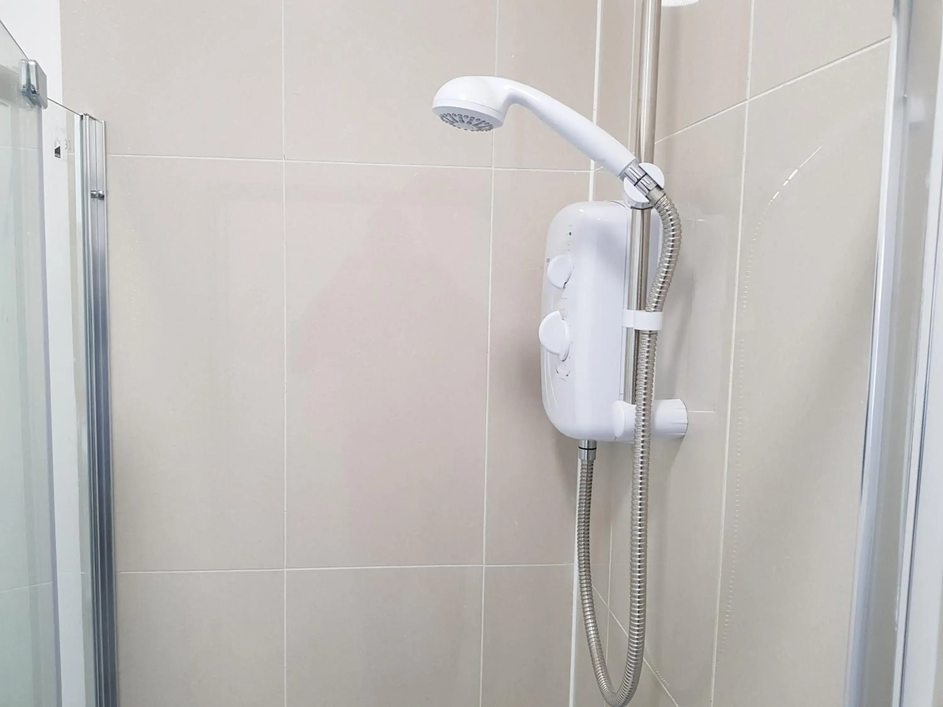 Shower, Bathroom in Kathleen House Plus