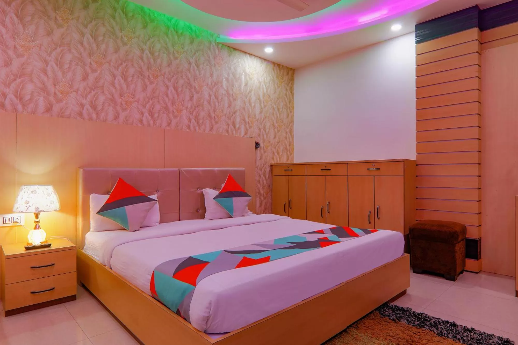 Bedroom, Bed in Via Moti Mahal - Sarnath museum