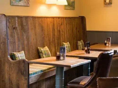 Restaurant/places to eat, Seating Area in Derby Arms
