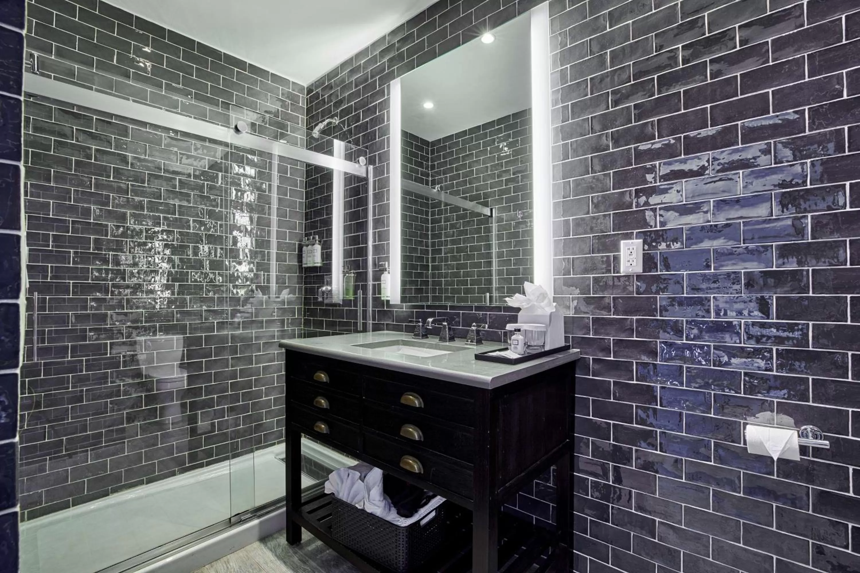 Photo of the whole room in Ravel Hotel Trademark Collection by Wyndham