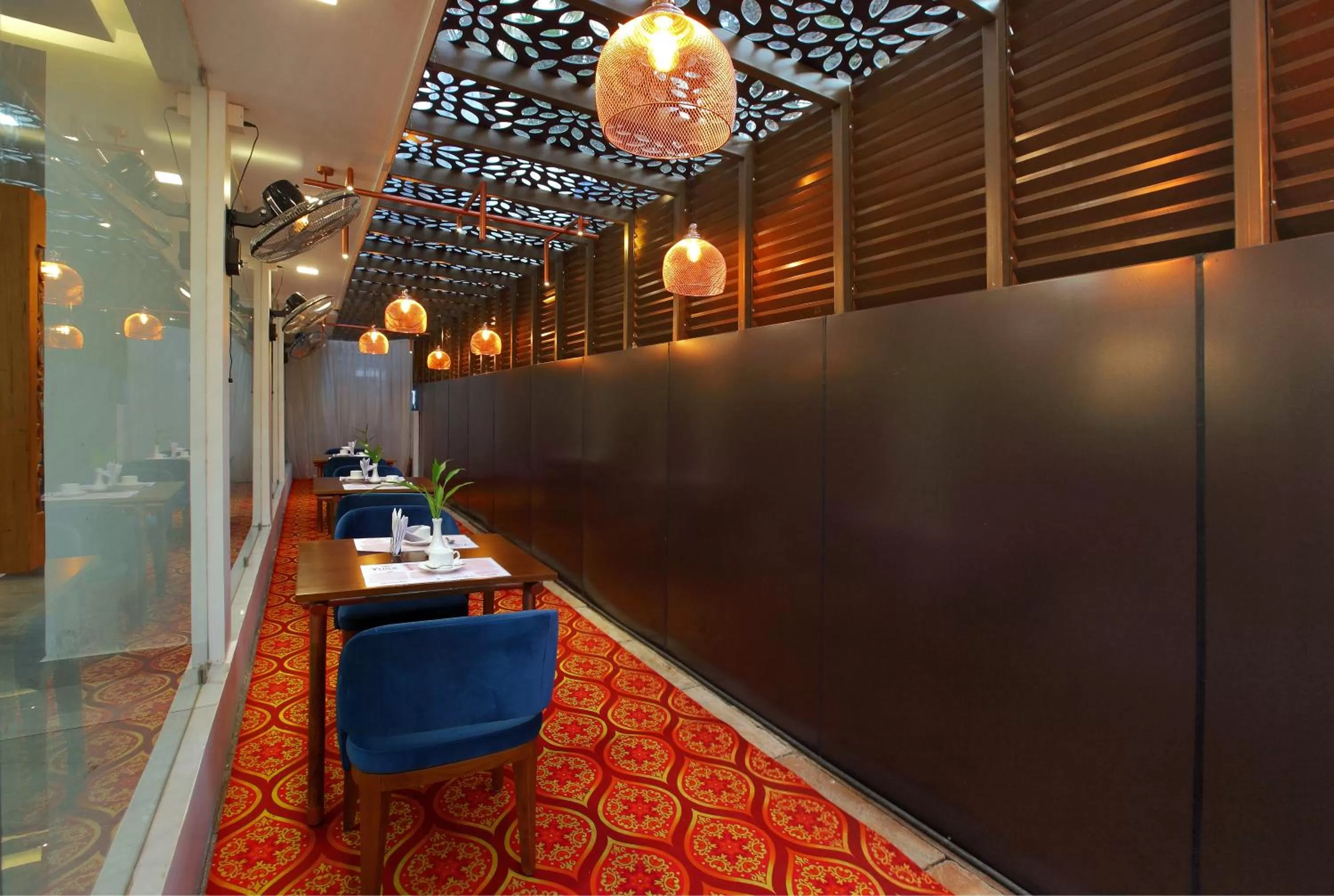 Restaurant/places to eat in Harivaram Yuga