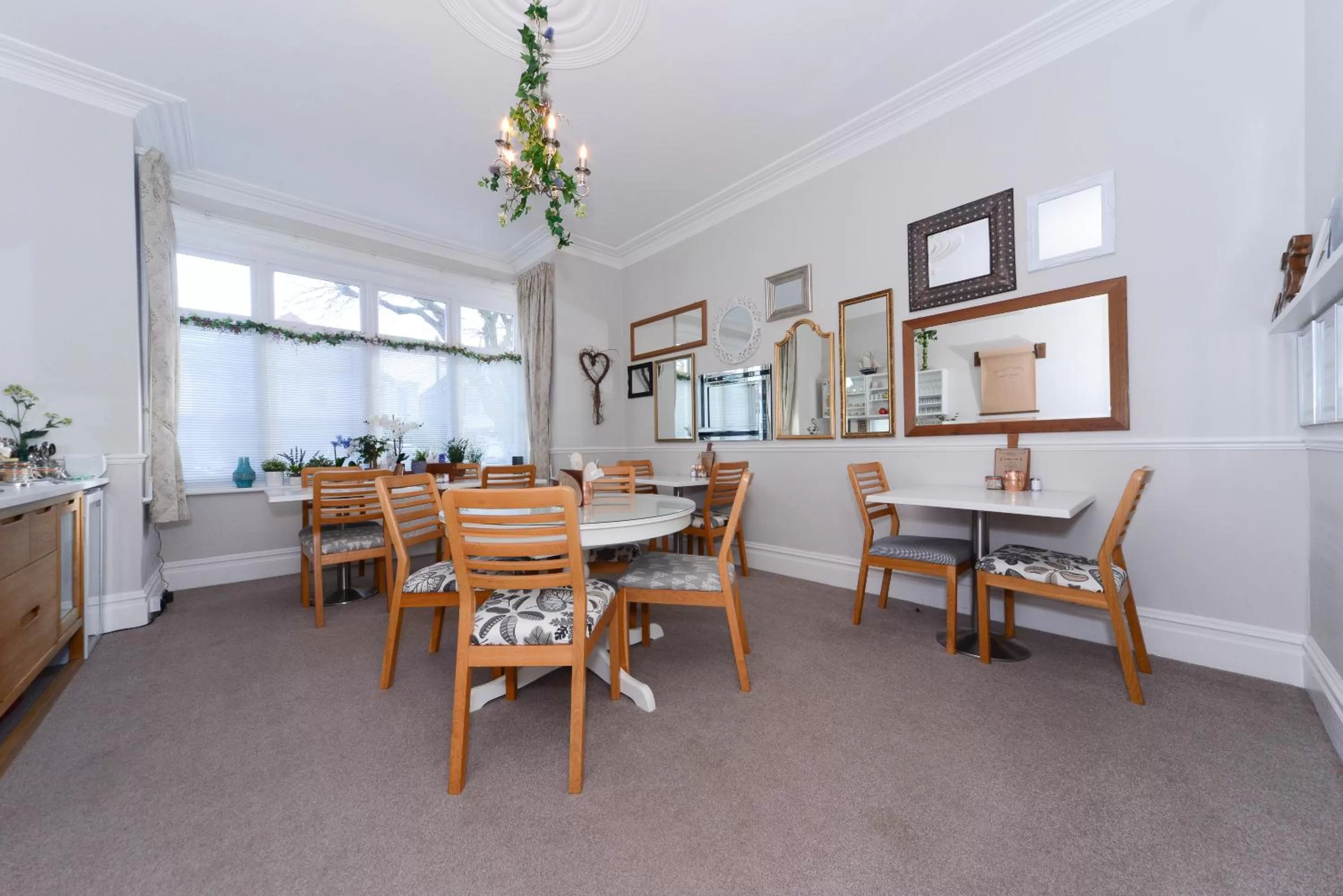 Breakfast, Restaurant/Places to Eat in Mory House