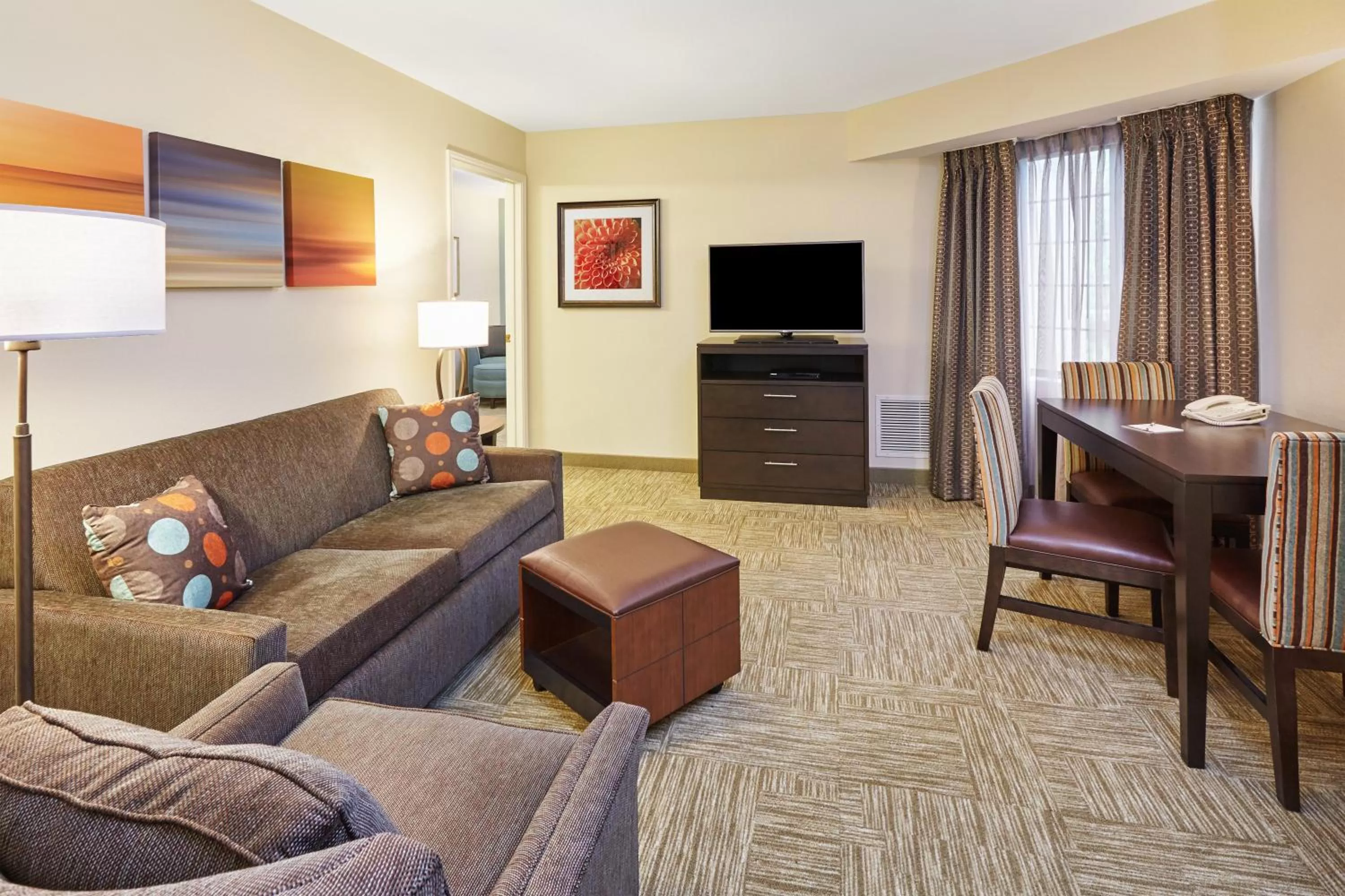 Photo of the whole room in Staybridge Suites Glenview by IHG