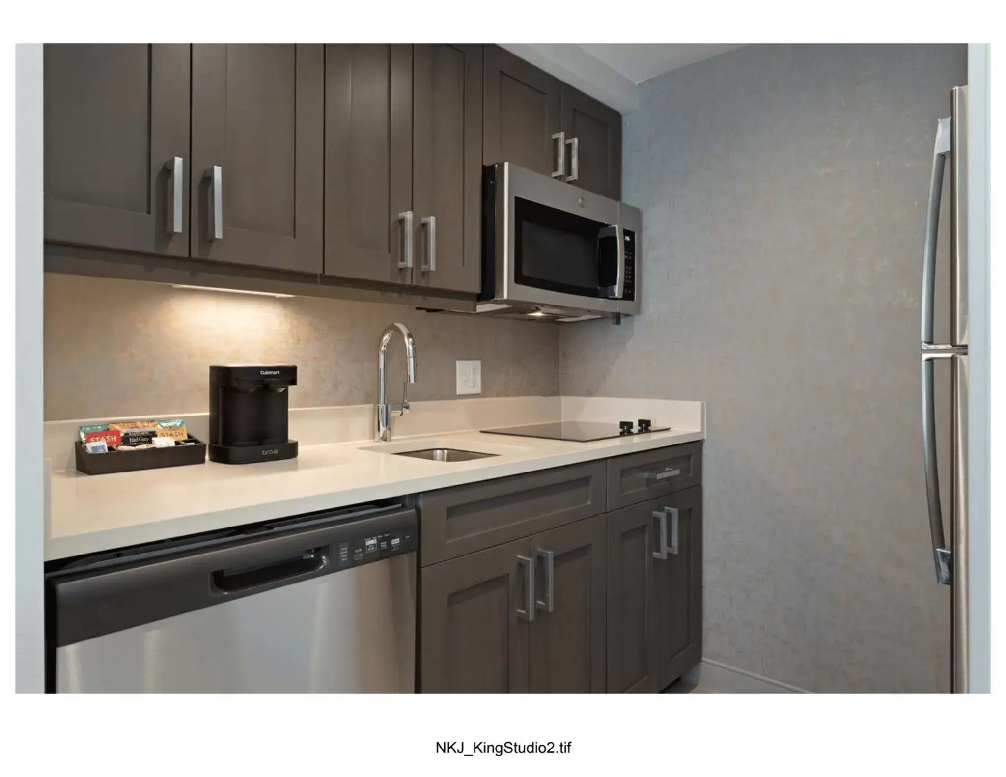 Kitchen or kitchenette, Kitchen/Kitchenette in Homewood Suites By Hilton Panama City Beach, Fl