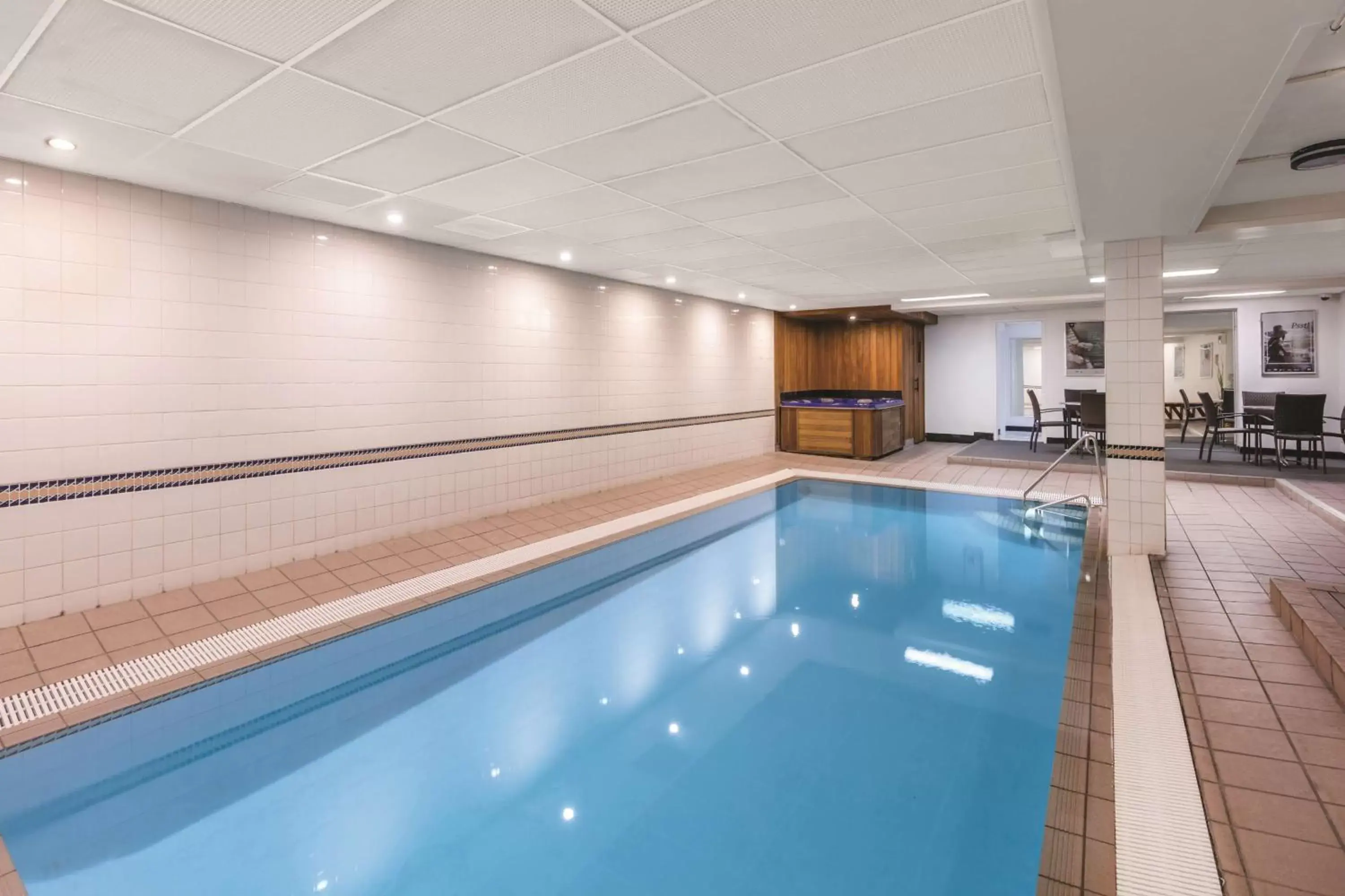 Pool view, Swimming Pool in Adina Serviced Apartments Canberra Kingston