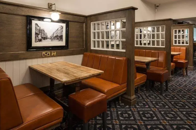 Restaurant/places to eat, Lounge/Bar in Pilgrims Progress Wetherspoon