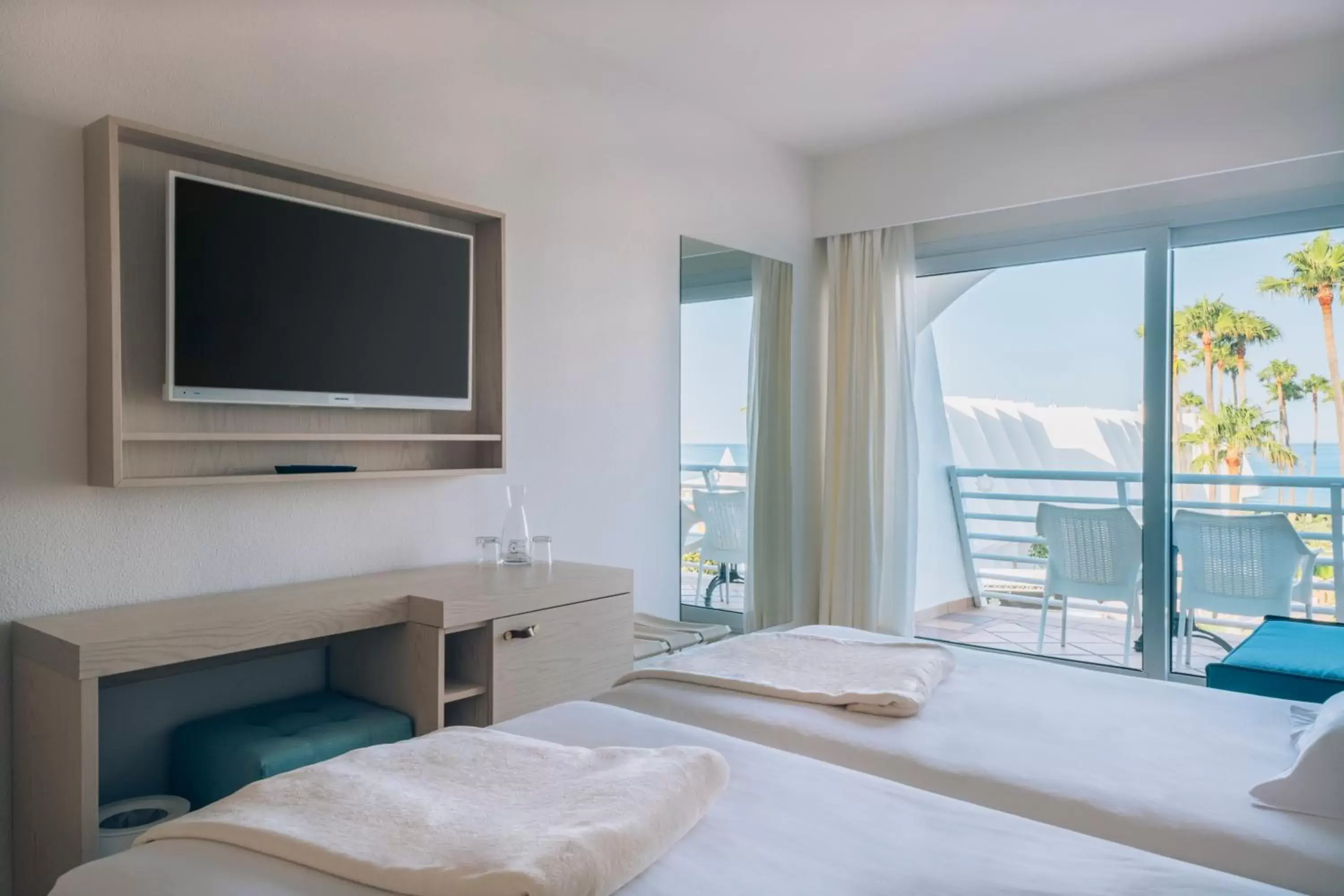 TV and multimedia, Bed in Iberostar Royal Andalus