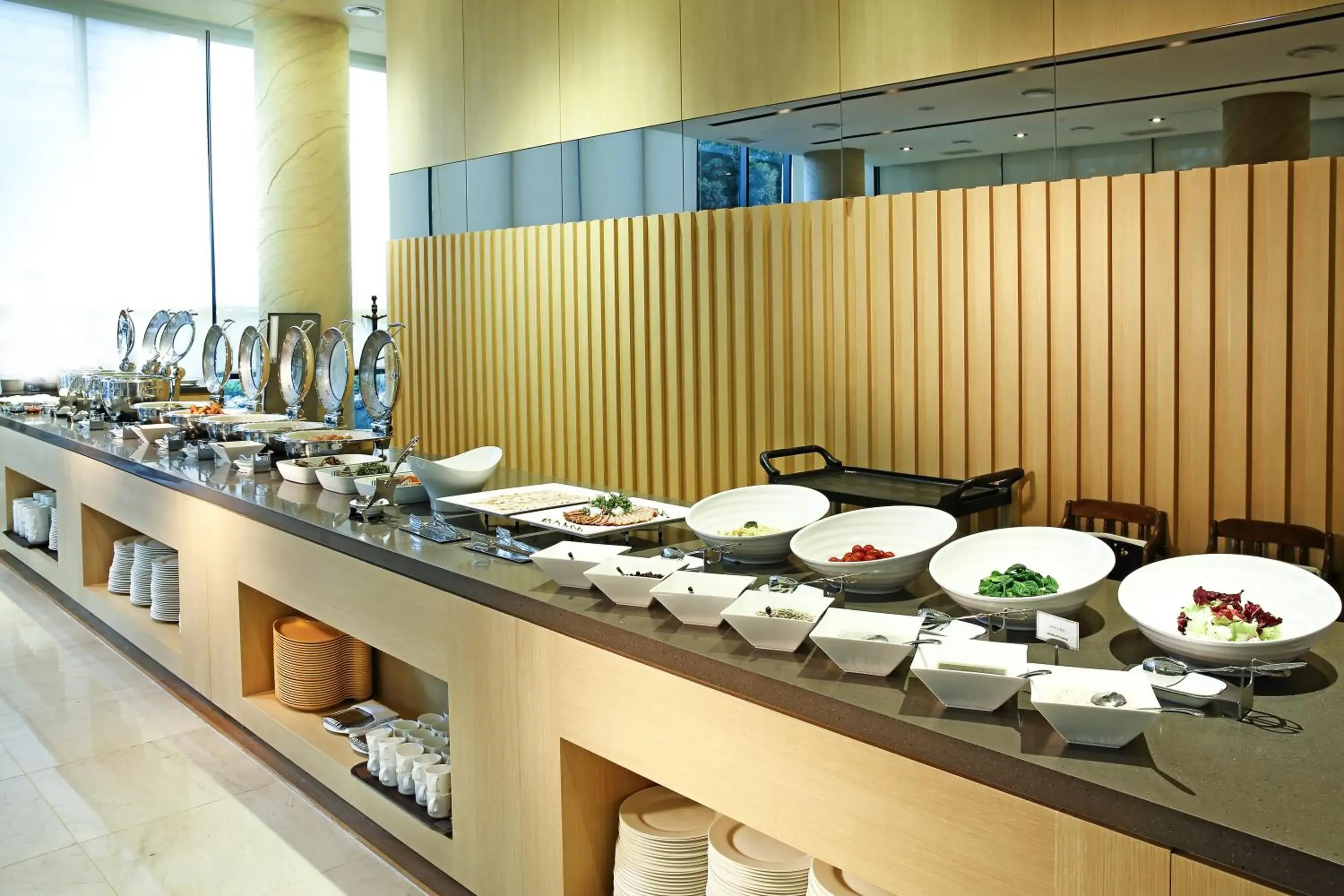 Restaurant/places to eat in Hotel The One Restaurant/places to eat in Hotel The One